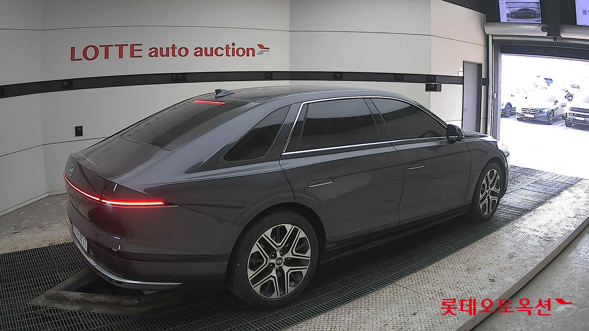 هيونداي أزيرا