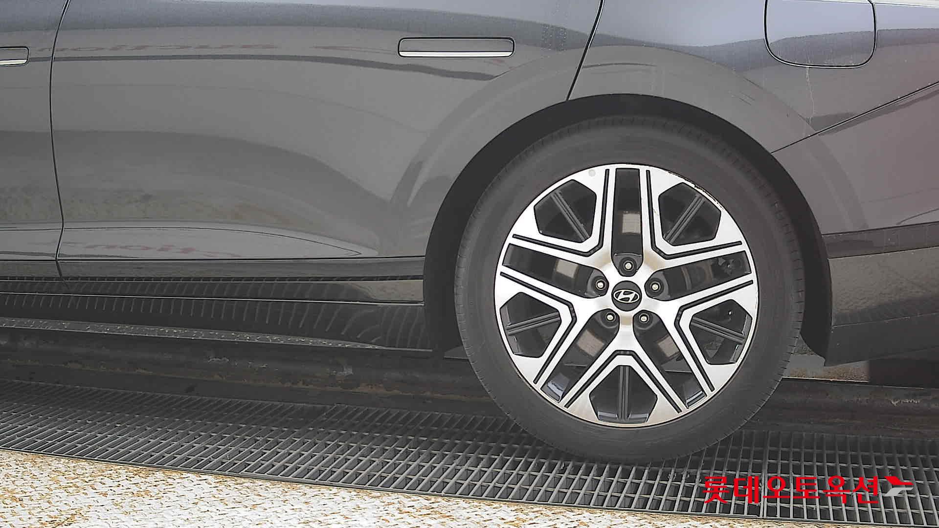 هيونداي أزيرا