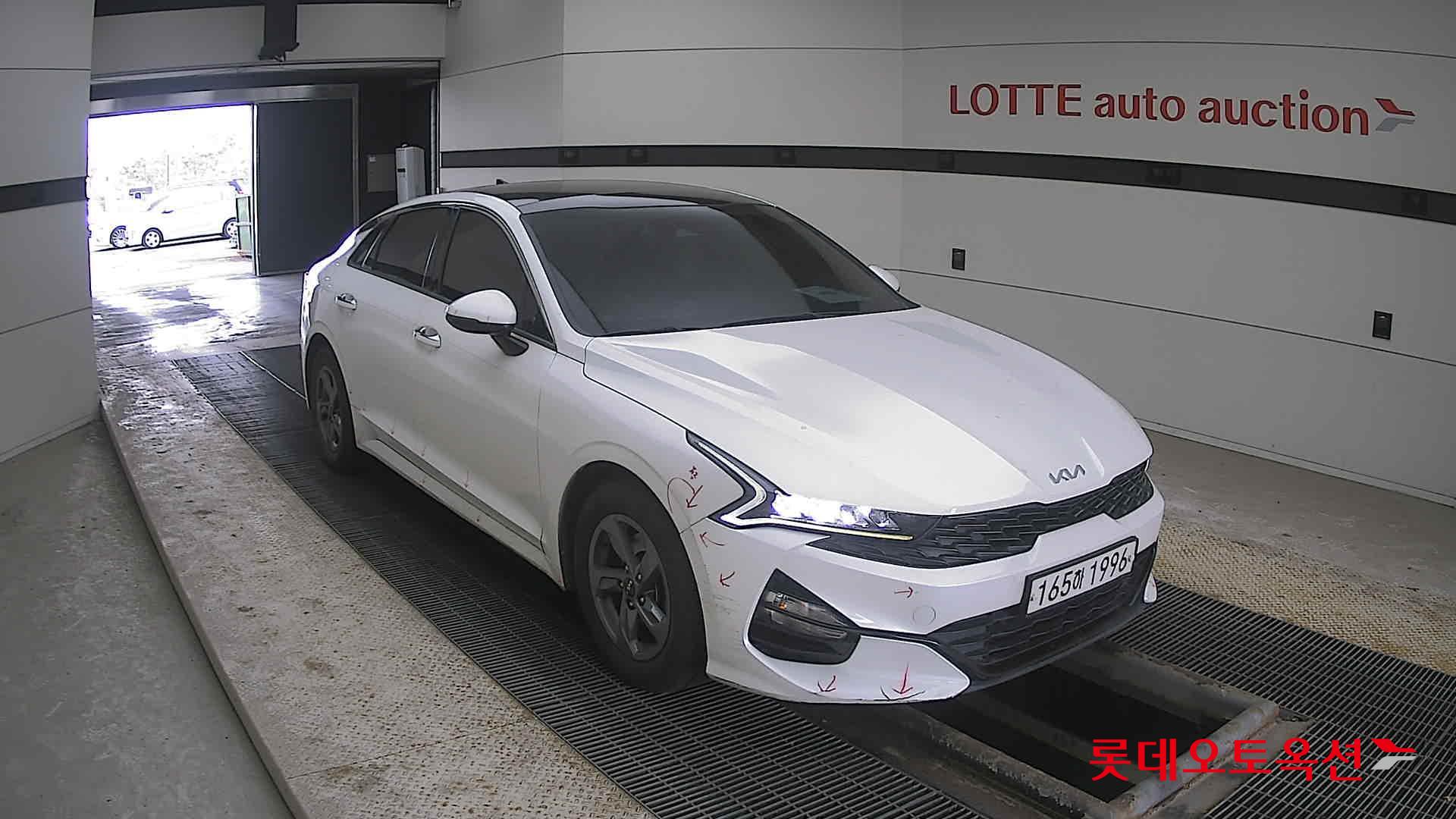 Kia K5 2022 Белый из Кореи, фото 2