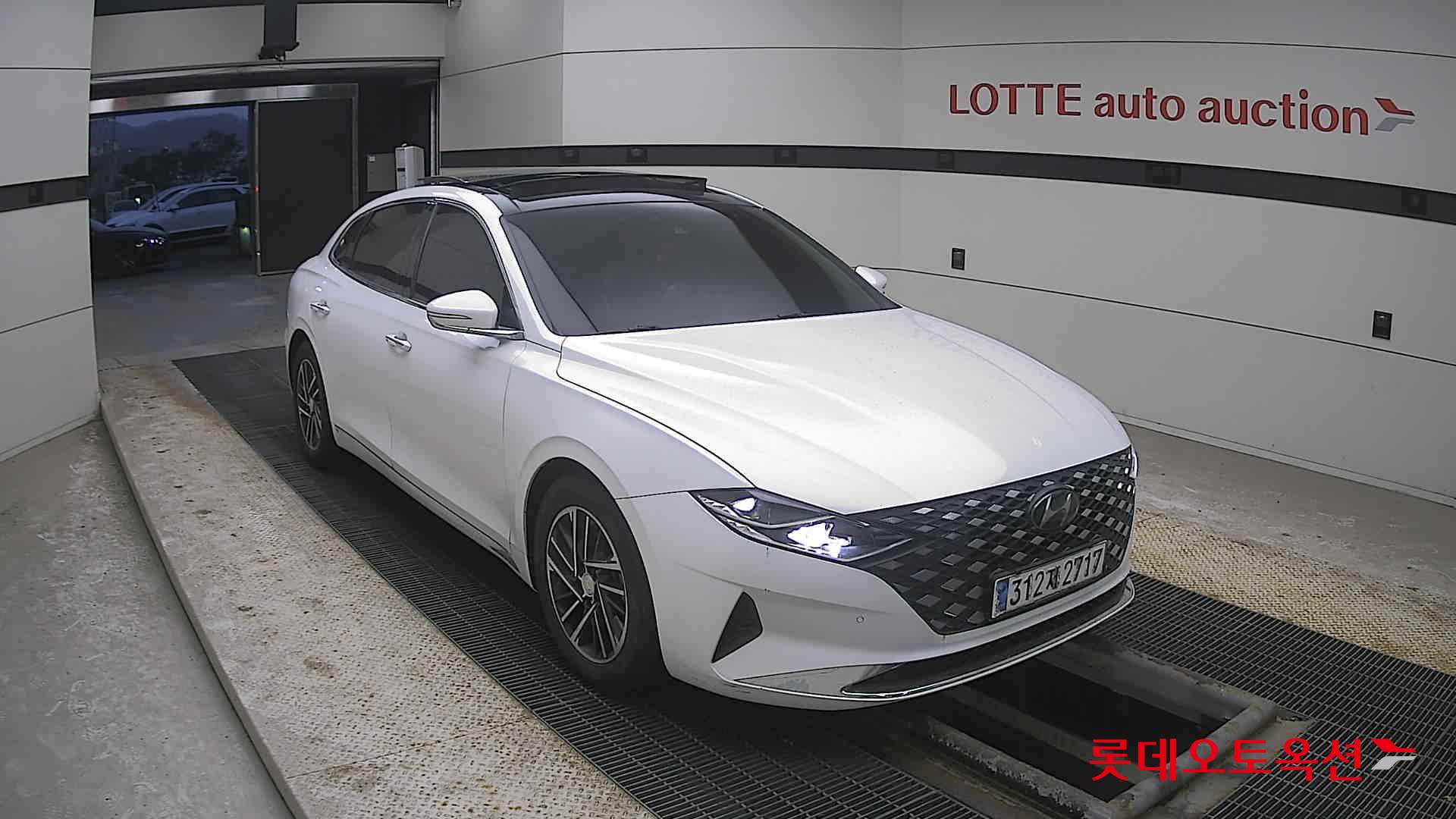 هيونداي أزيرا