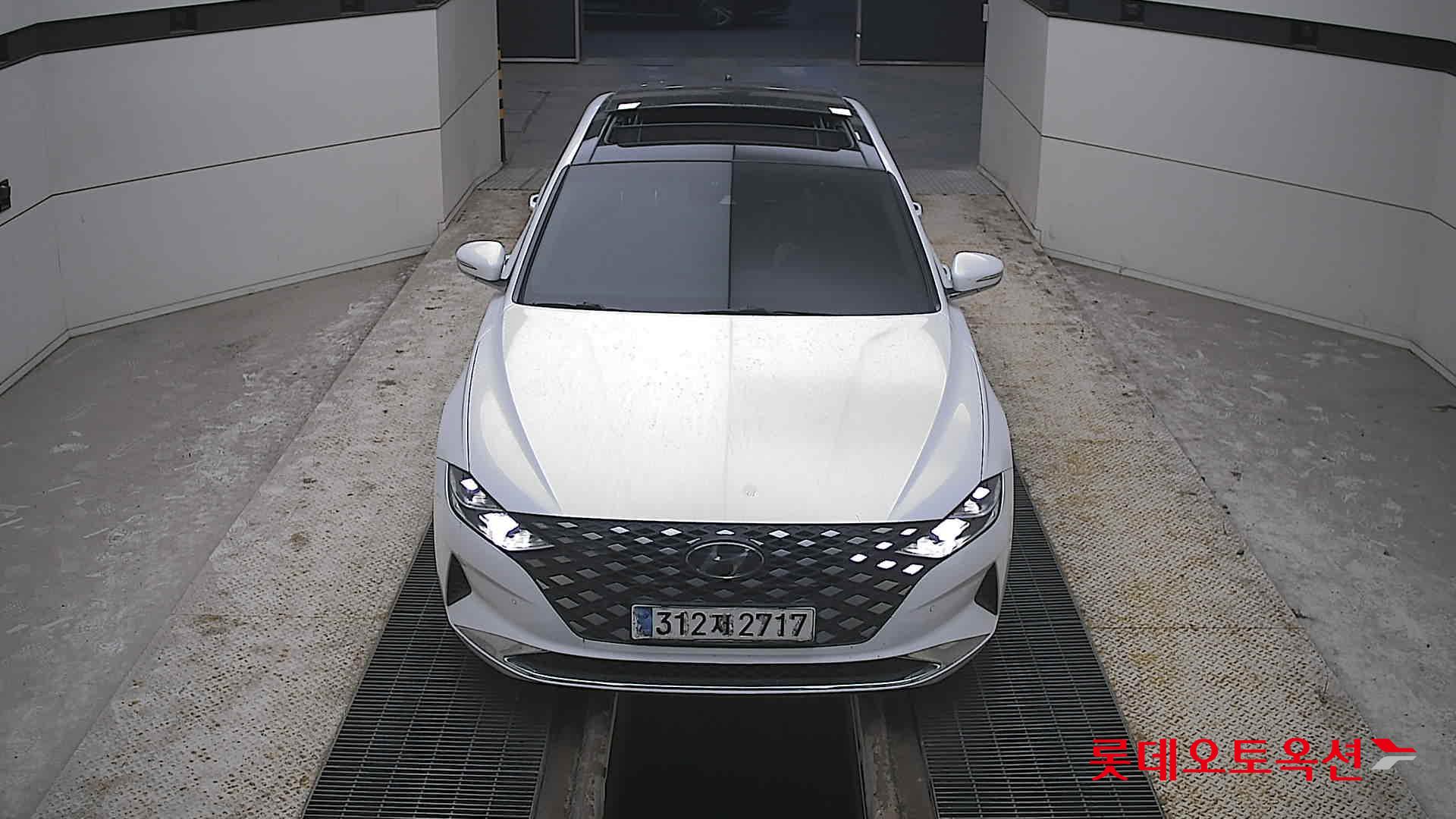 هيونداي أزيرا