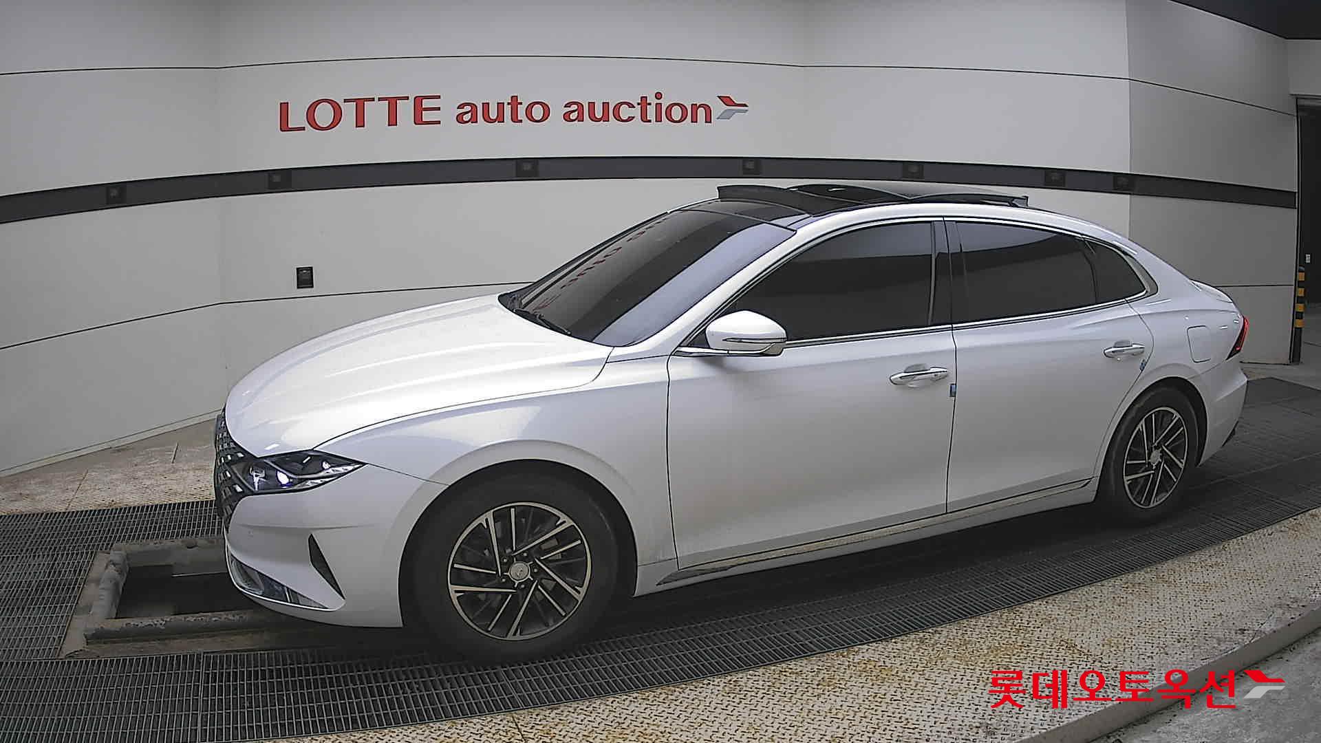 هيونداي أزيرا