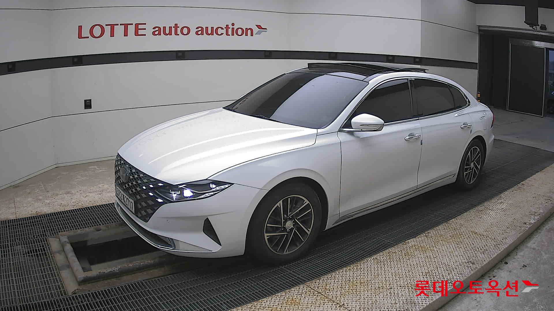 هيونداي أزيرا