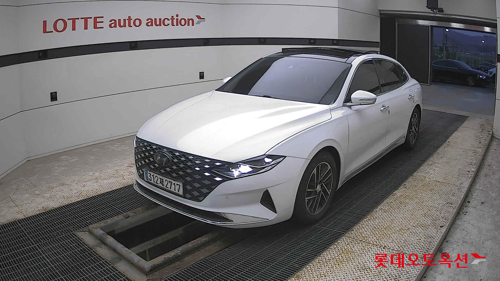 هيونداي أزيرا