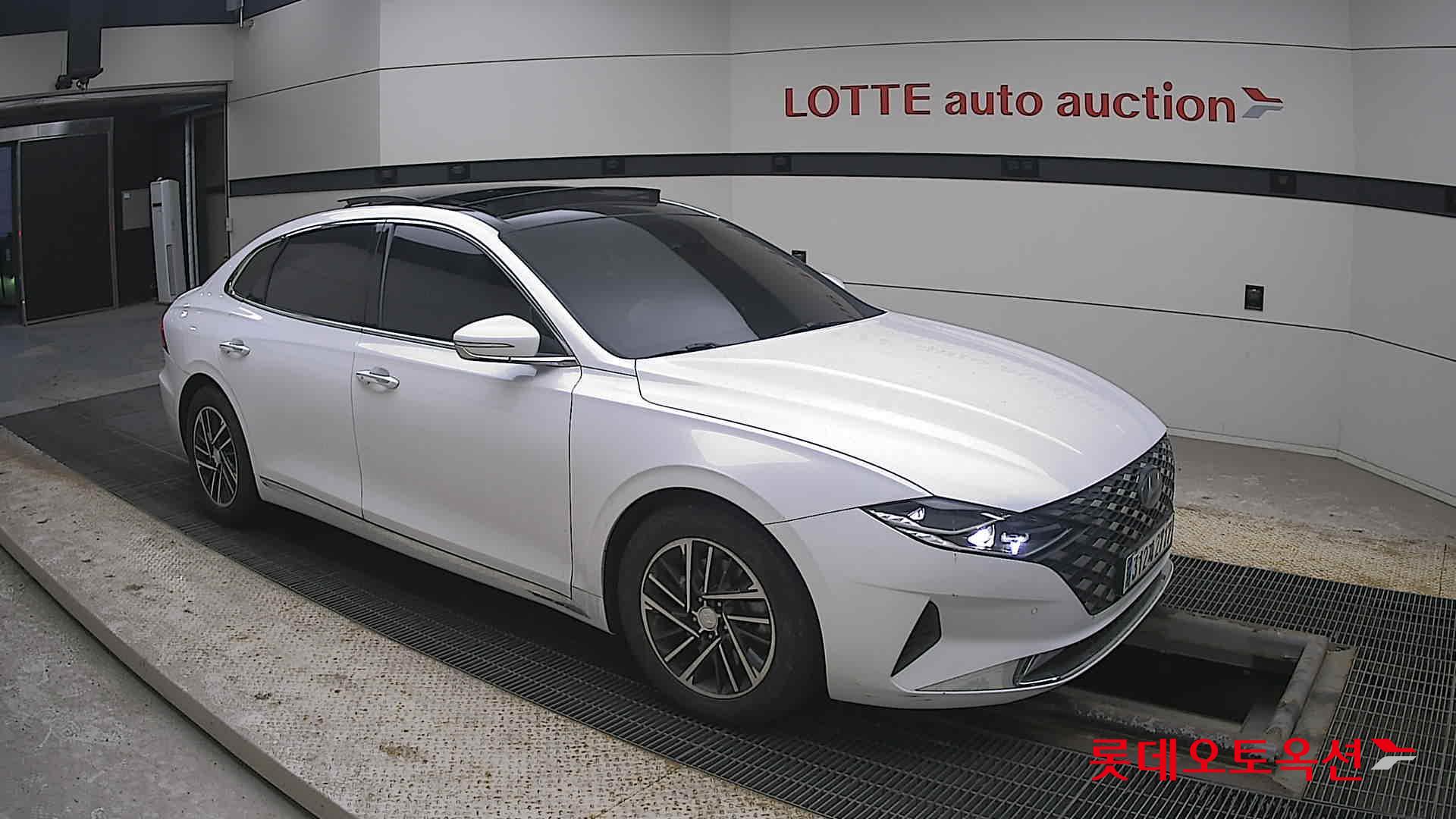 هيونداي أزيرا