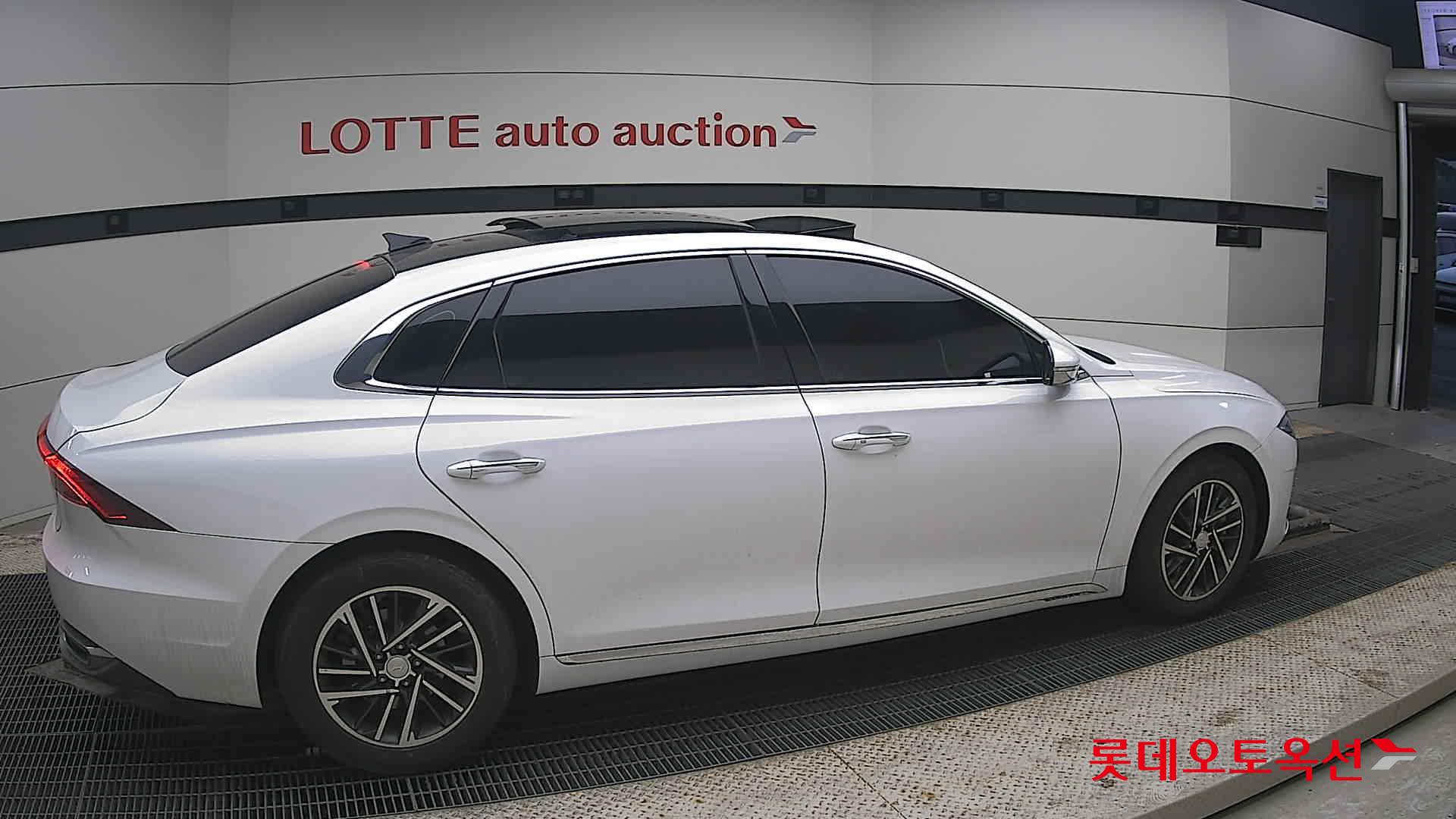 هيونداي أزيرا