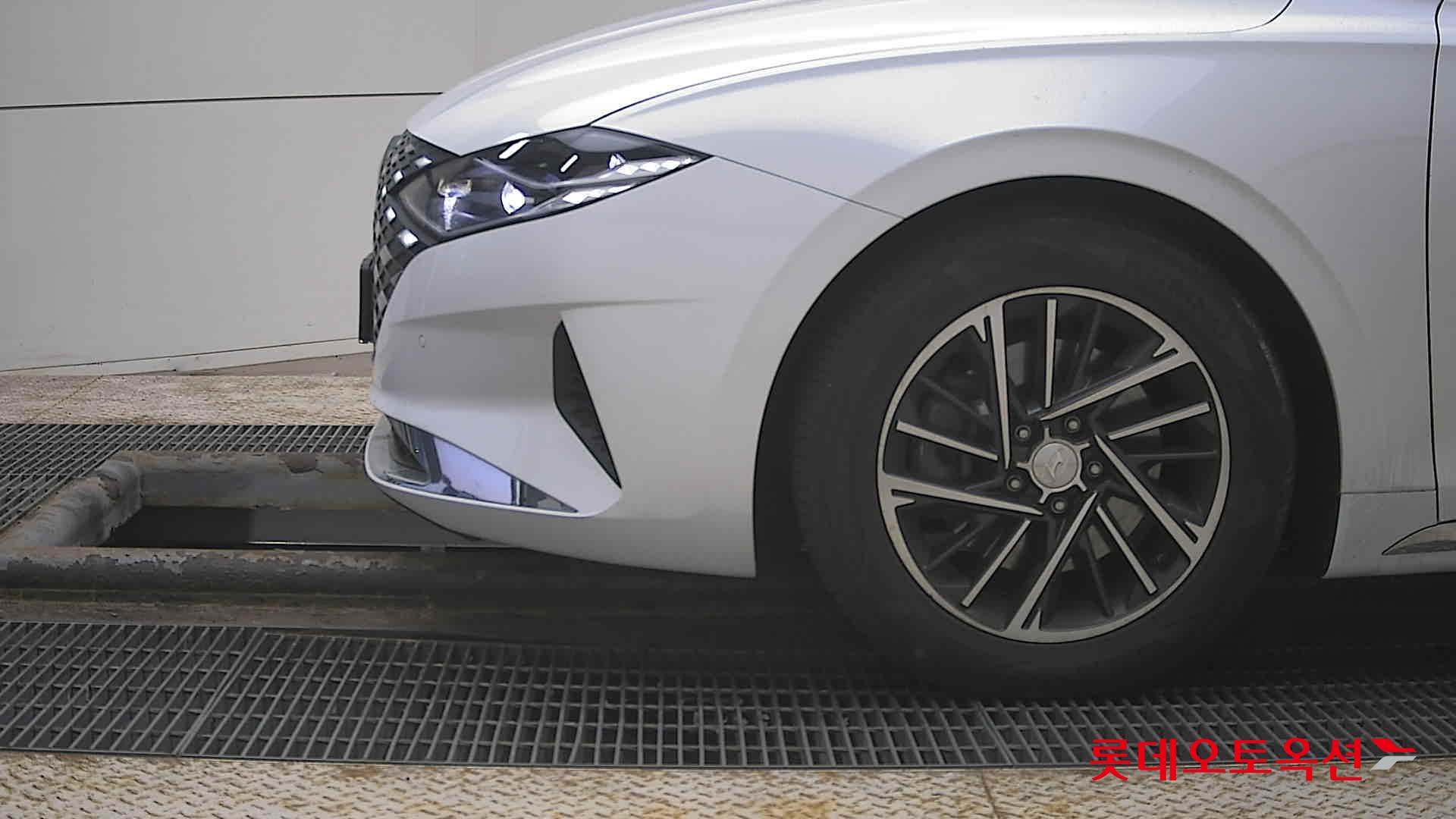 هيونداي أزيرا