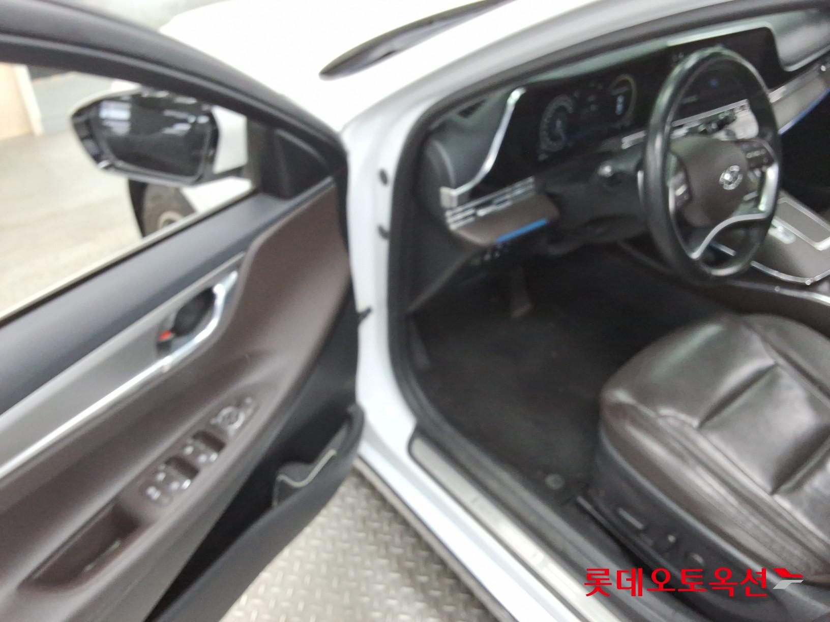 هيونداي أزيرا