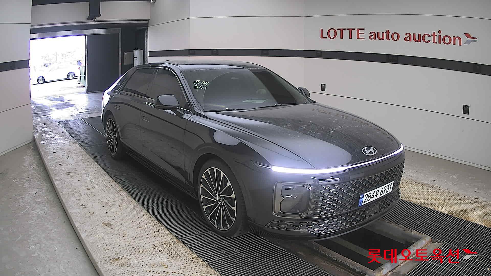 هيونداي أزيرا