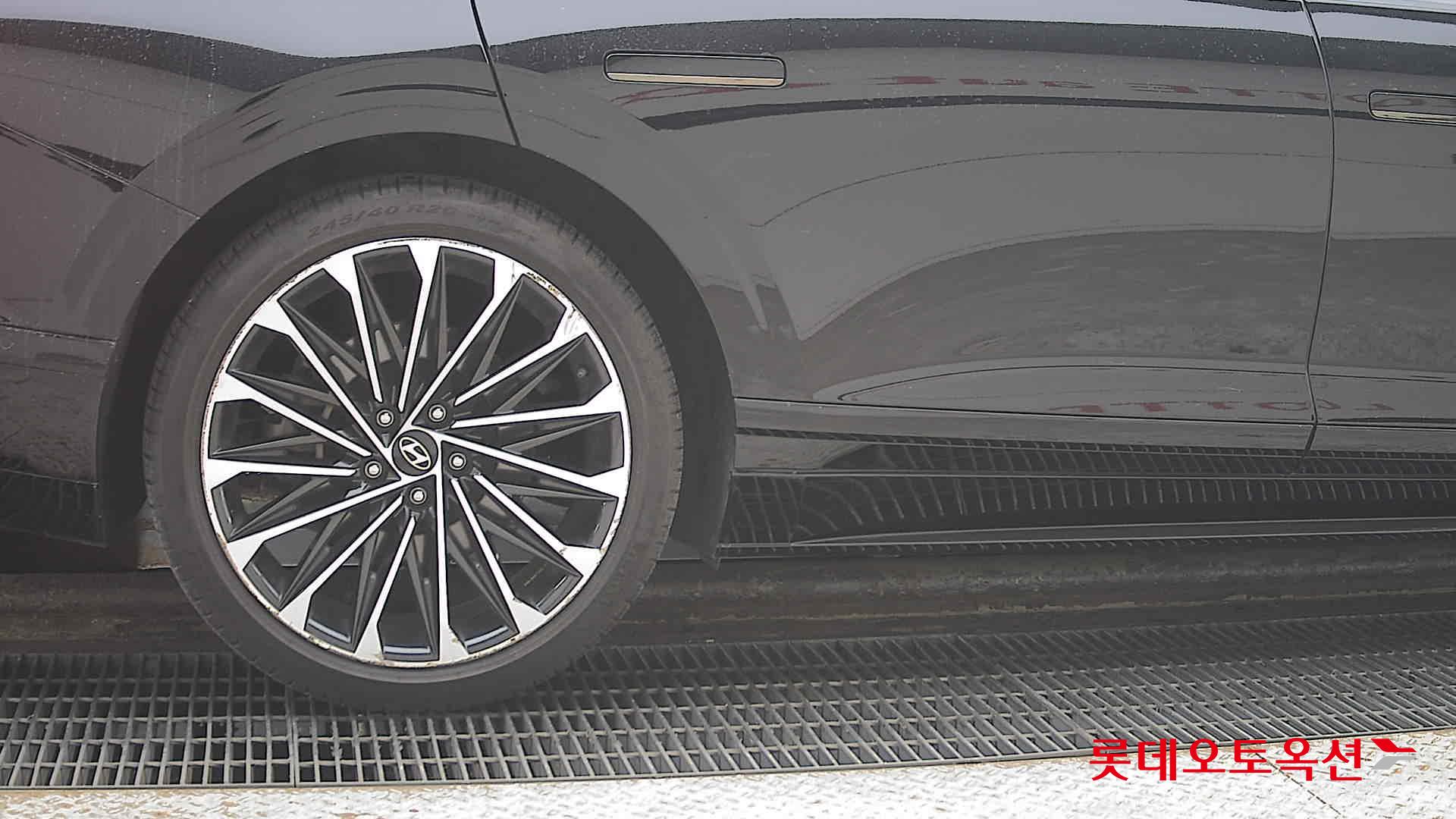 هيونداي أزيرا