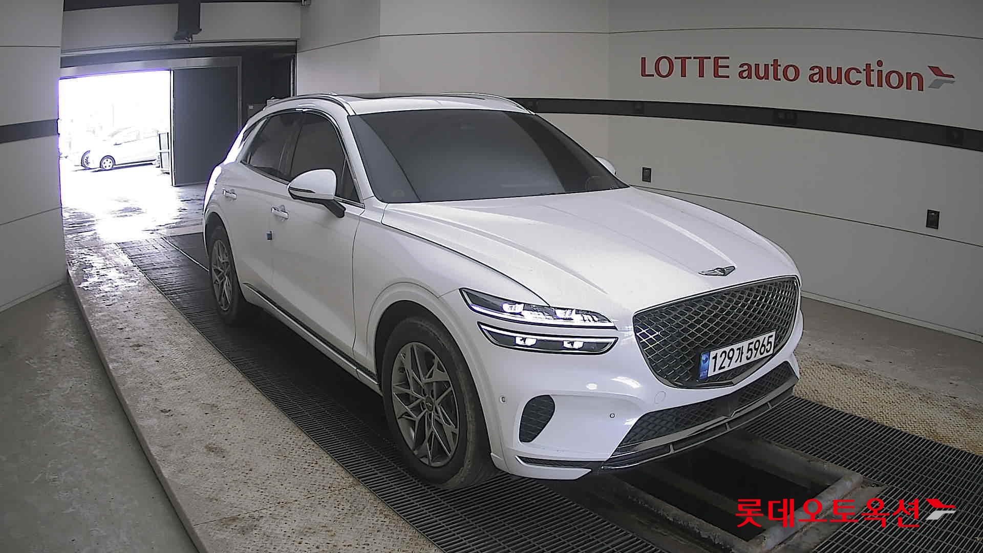 جينسس جي في 70