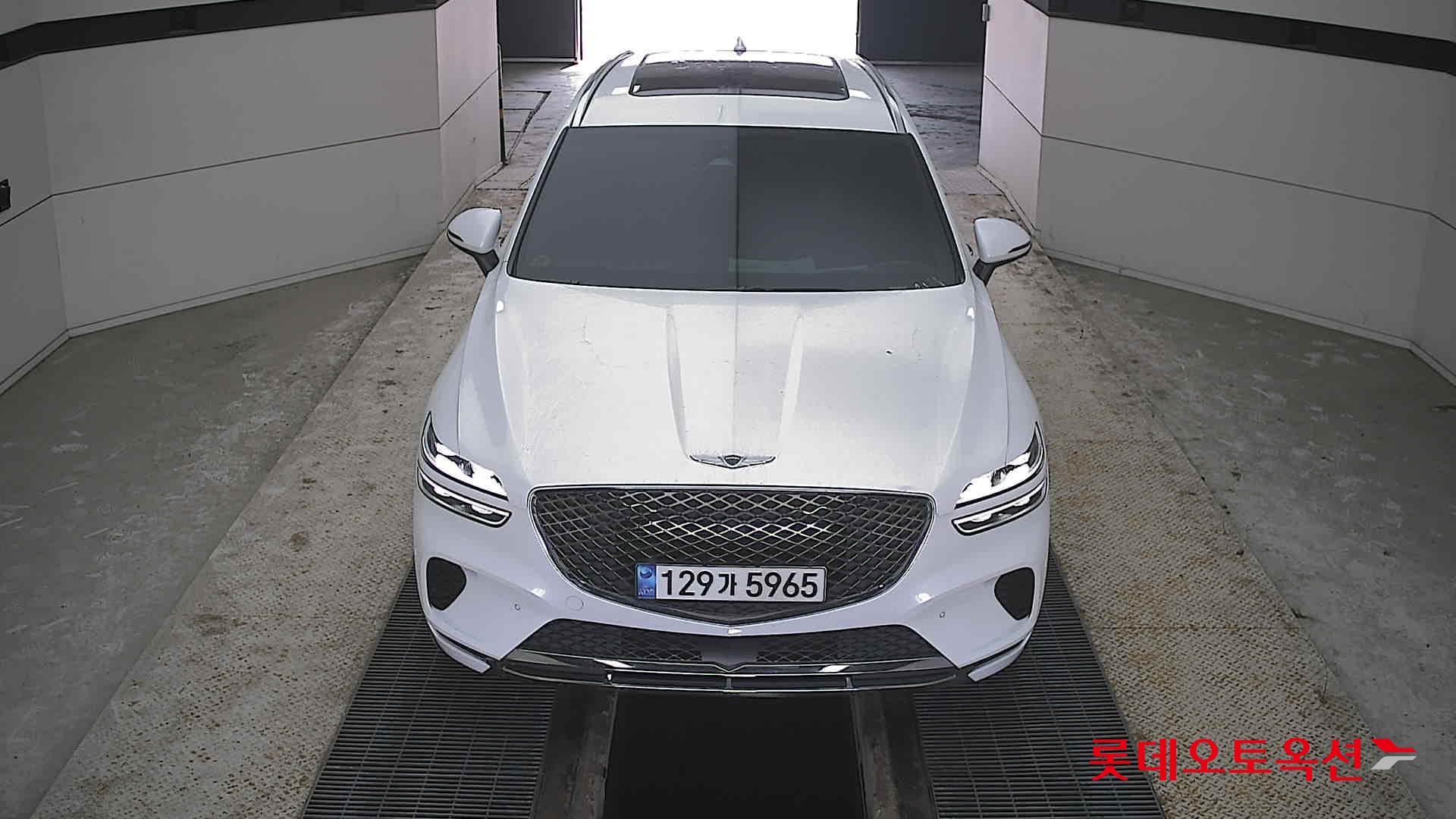 جينسس جي في 70