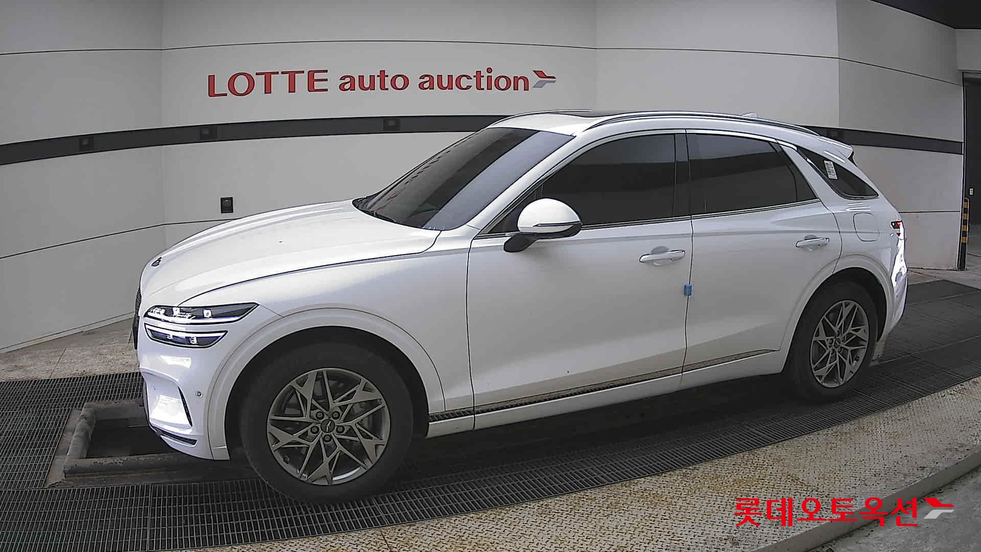 جينسس جي في 70