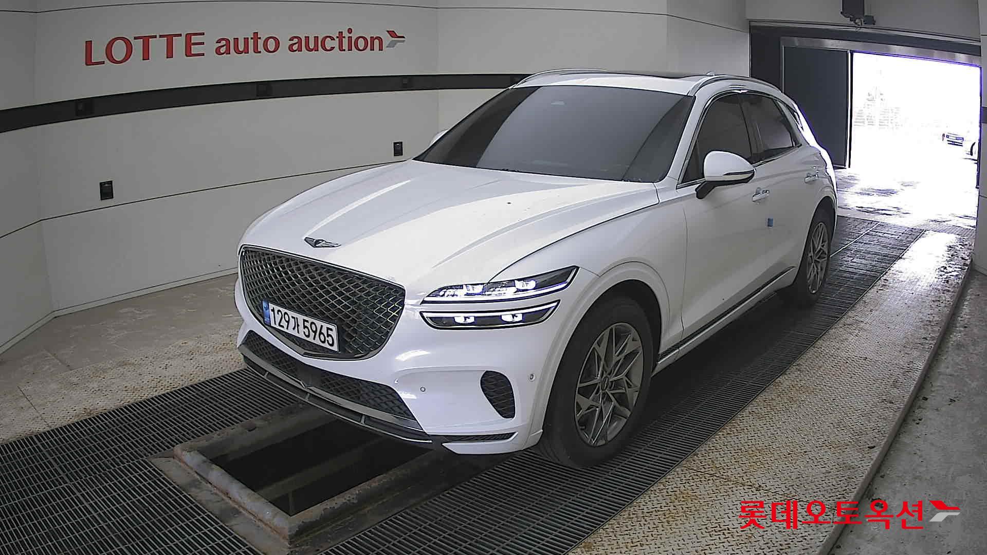 جينسس جي في 70