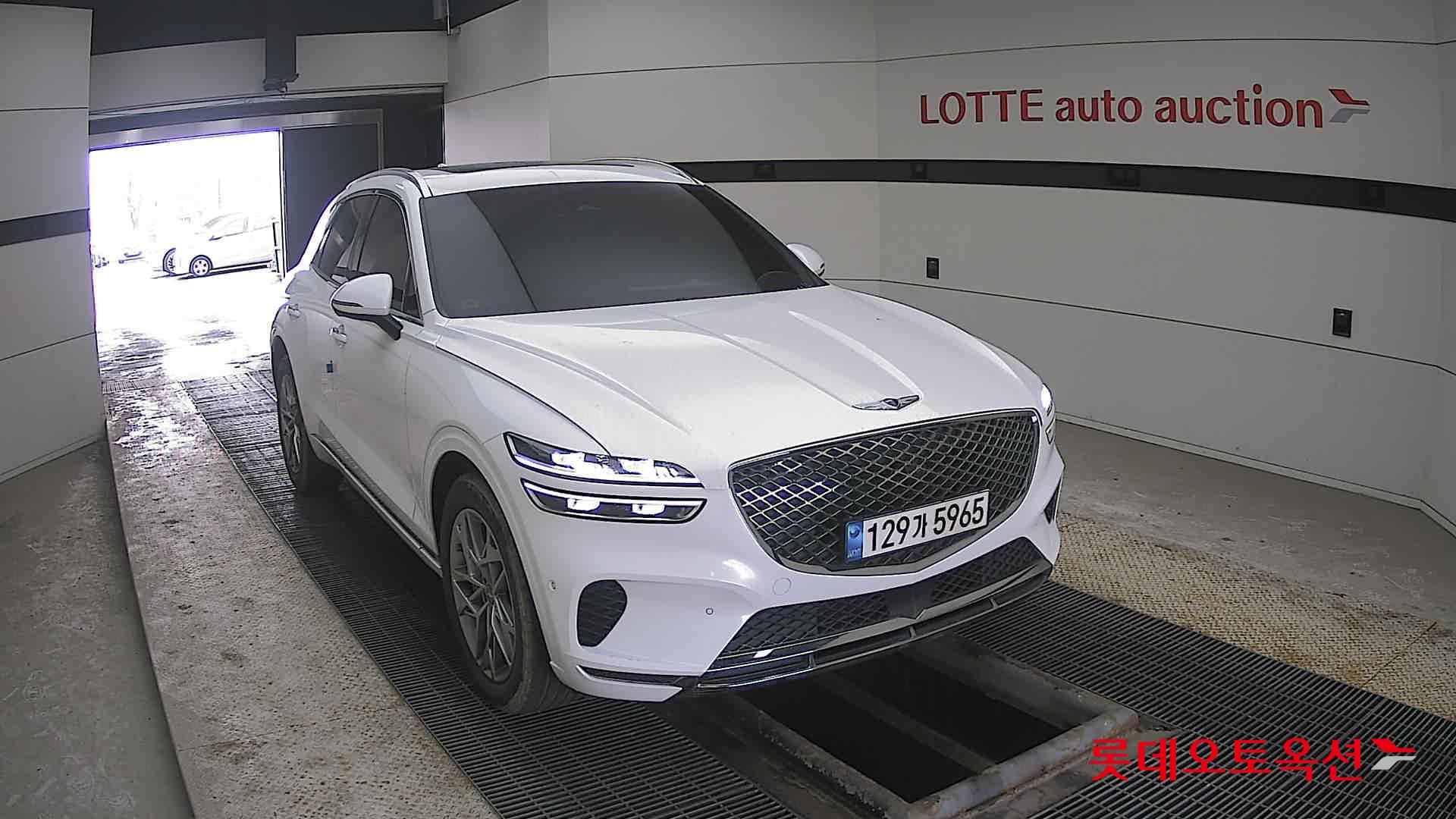 جينسس جي في 70