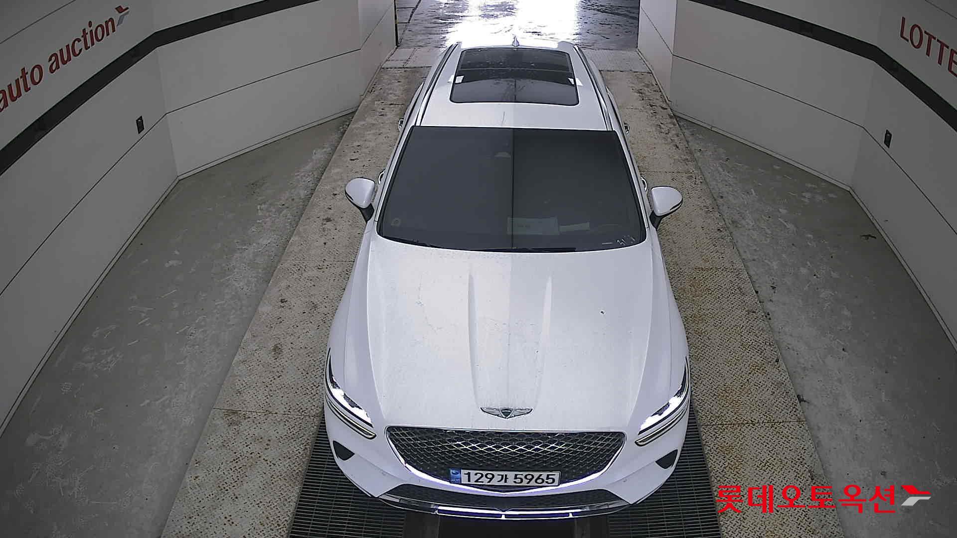 جينسس جي في 70