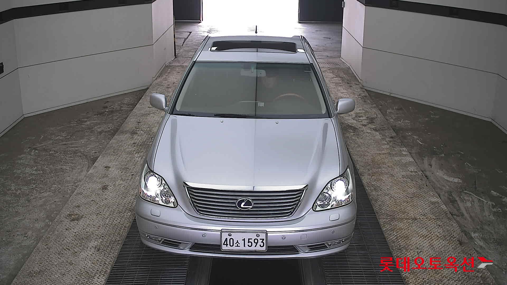 LEXUS LS