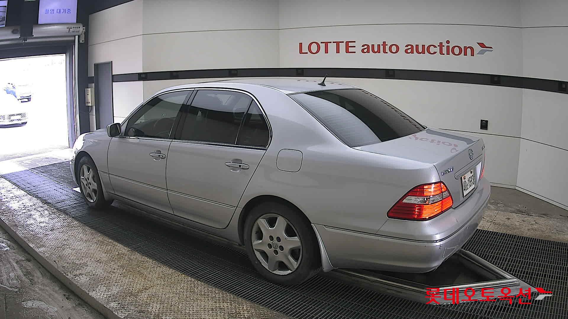LEXUS LS - 15