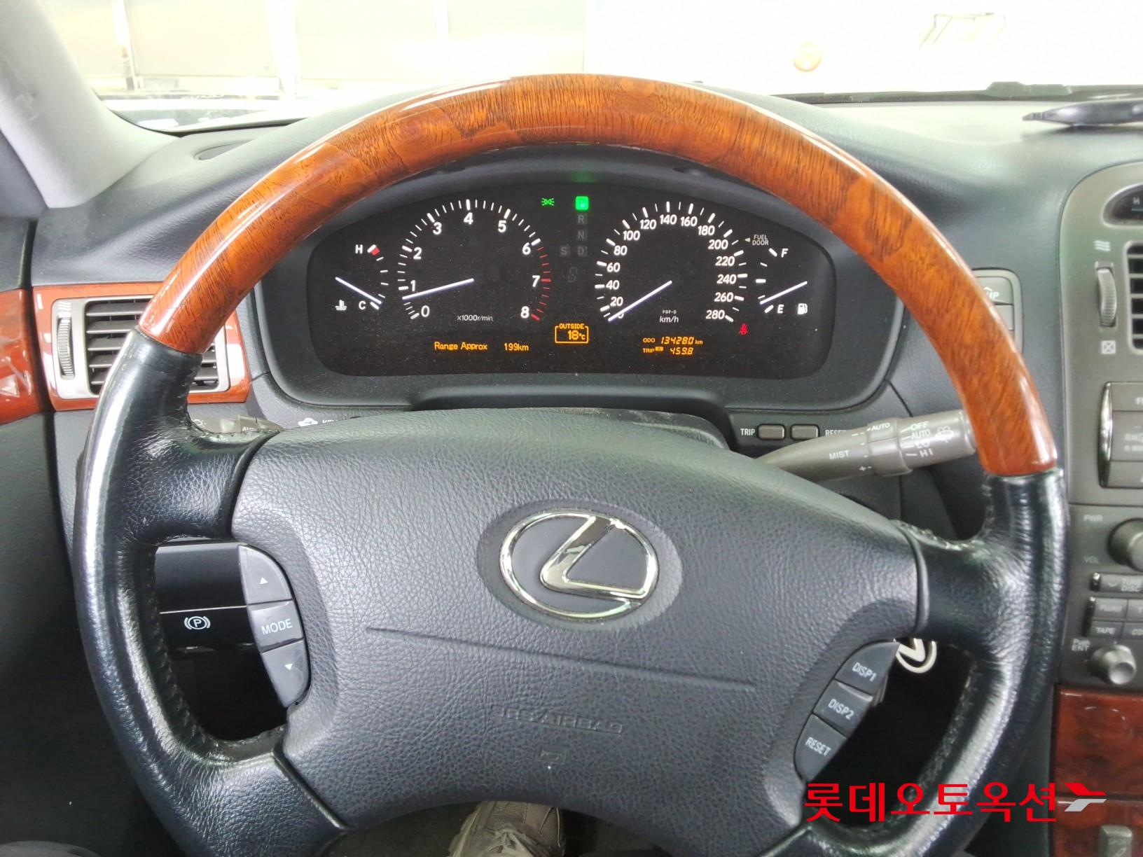 LEXUS LS - 30