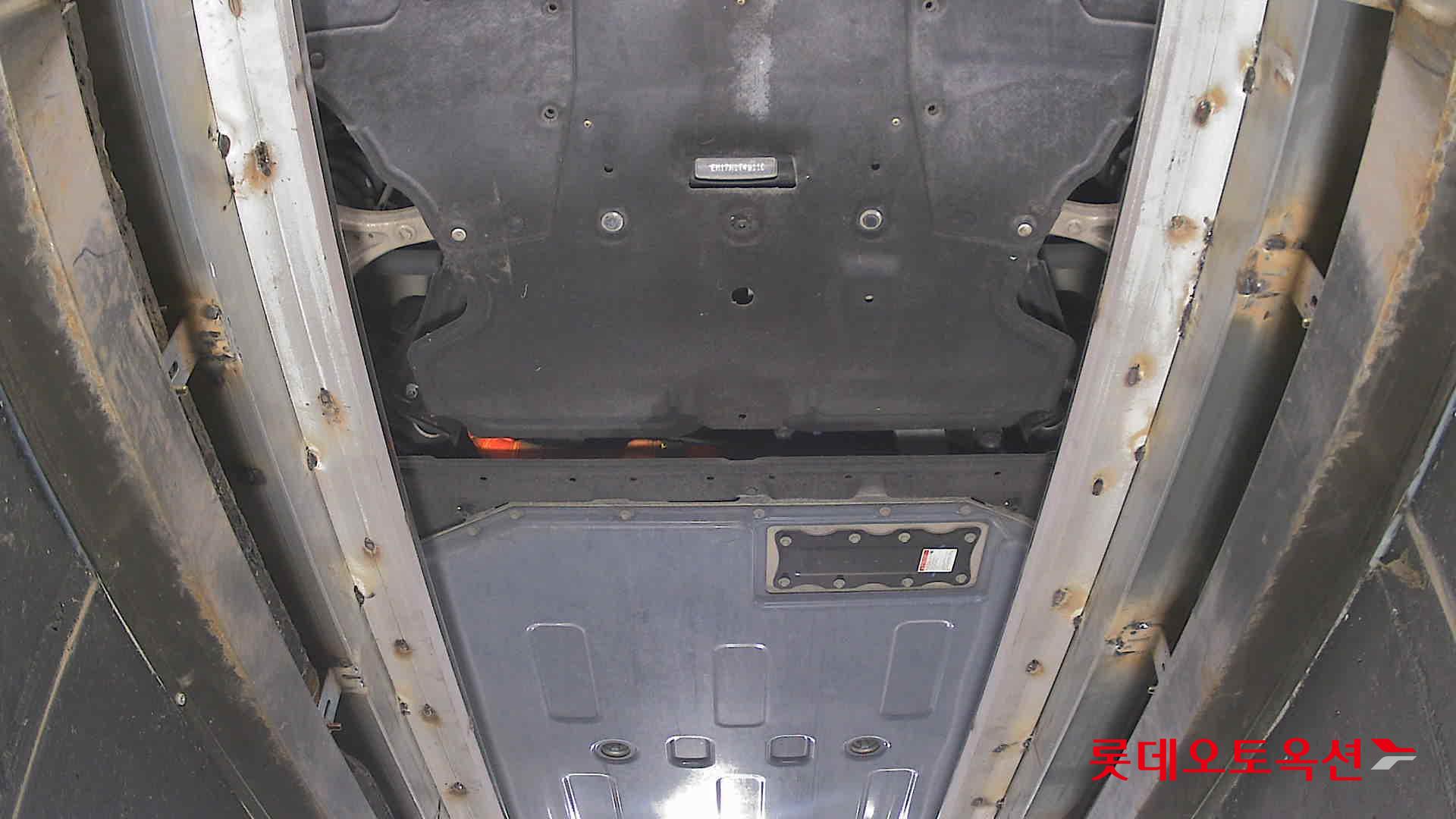 جينسس جي في 60