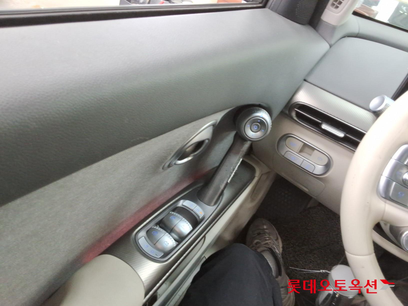 جينسس جي في 60