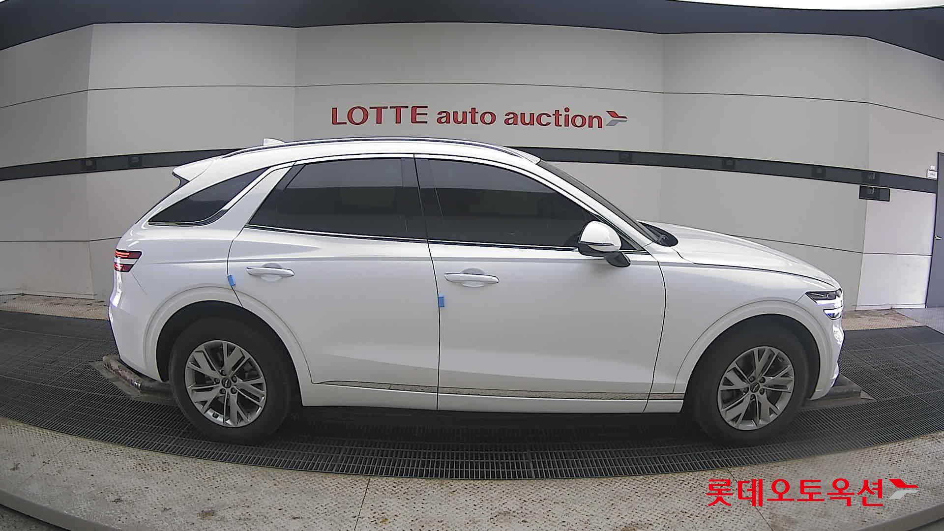 جينسس جي في 70