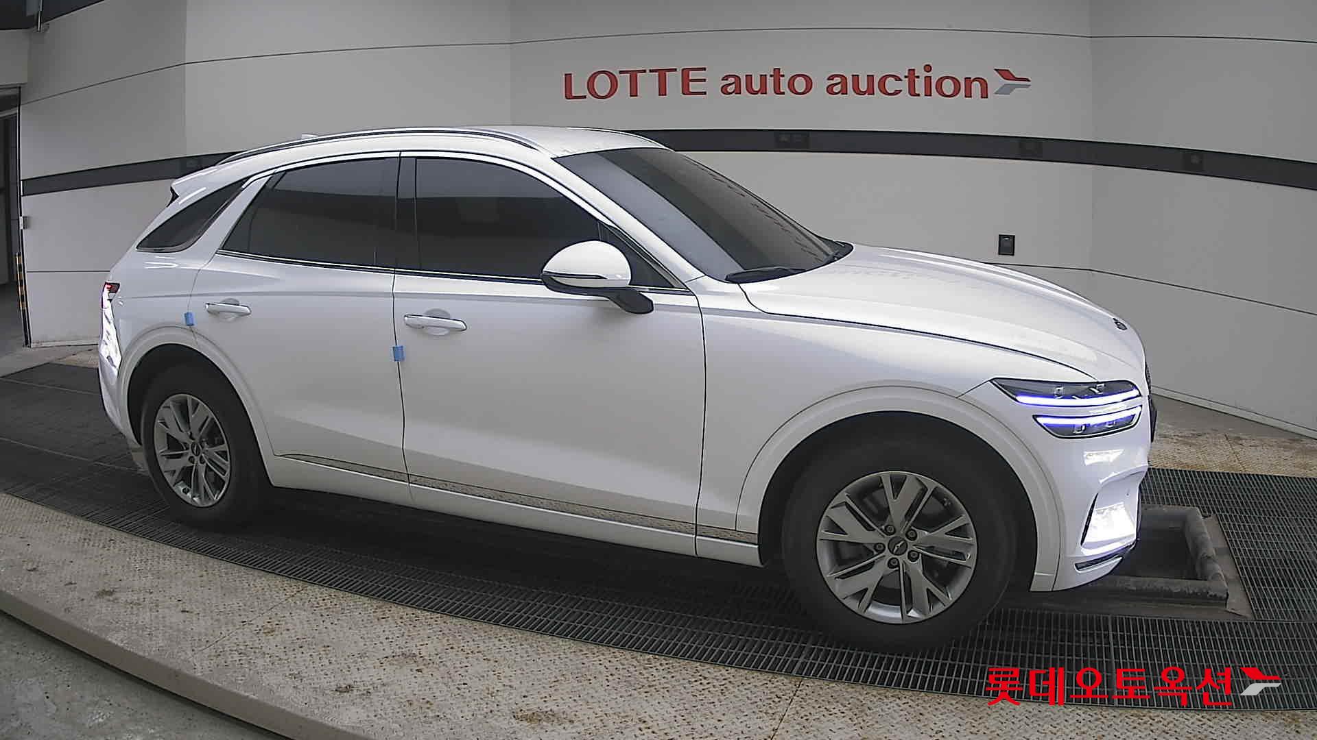 جينسس جي في 70