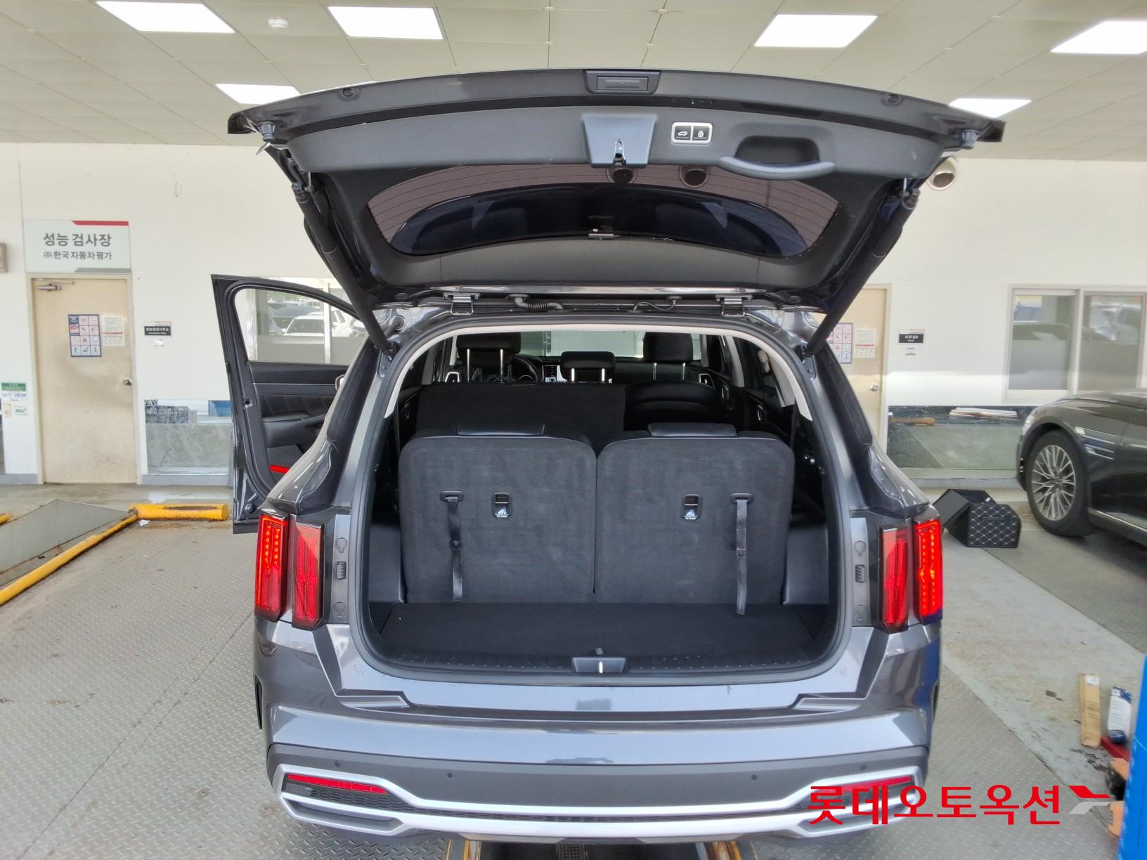 Kia Sorento - 9