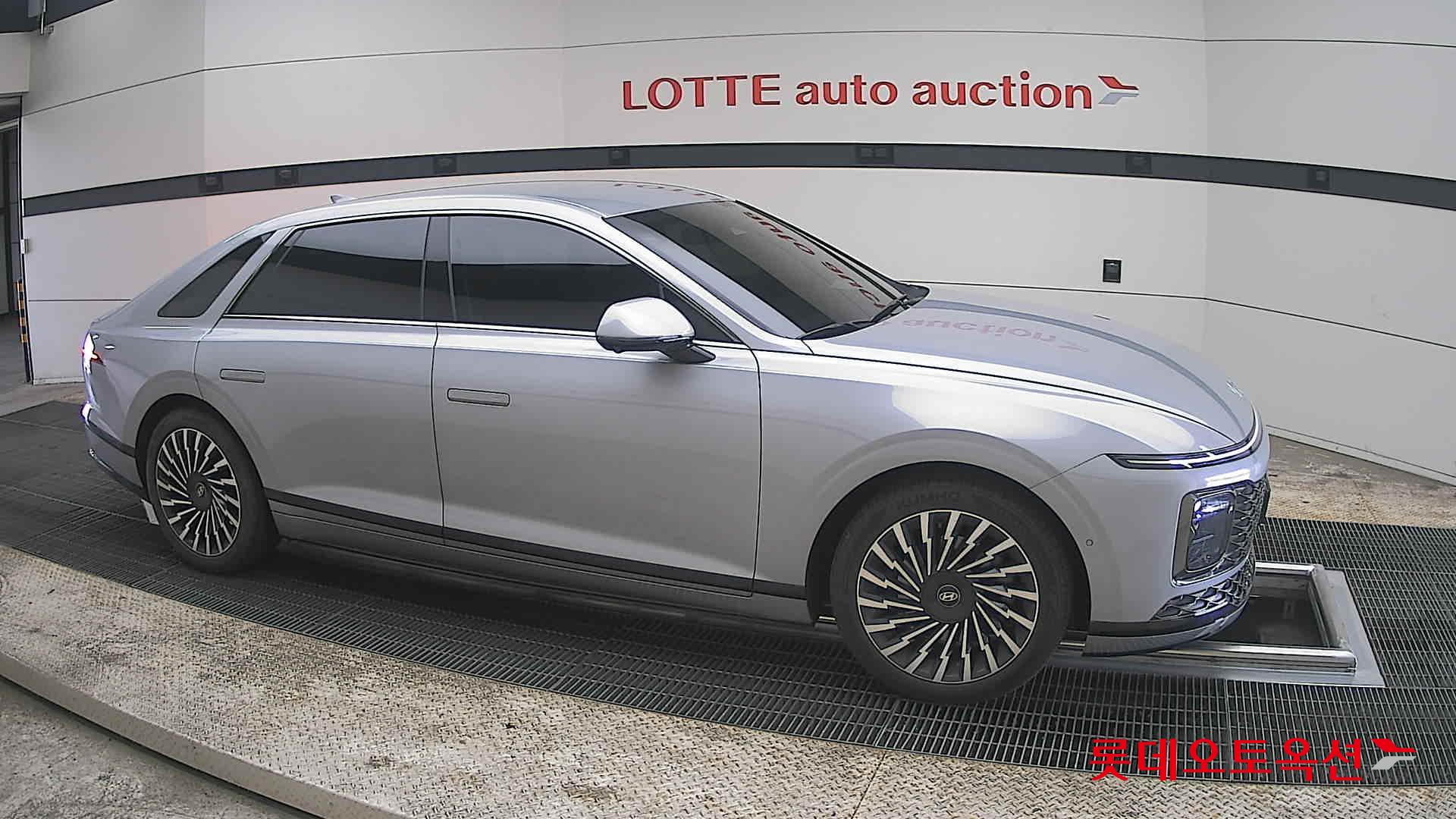 هيونداي أزيرا