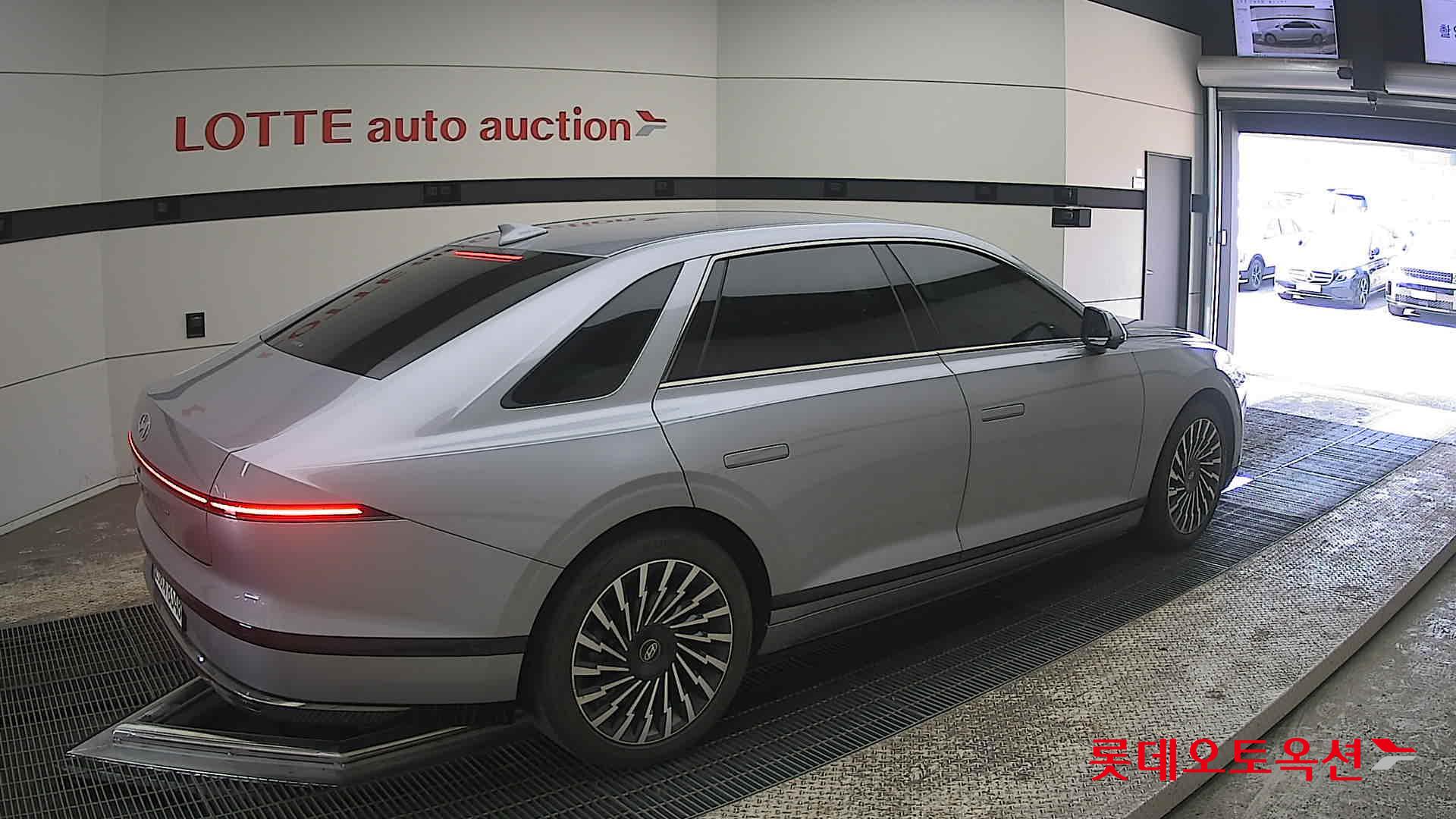 هيونداي أزيرا