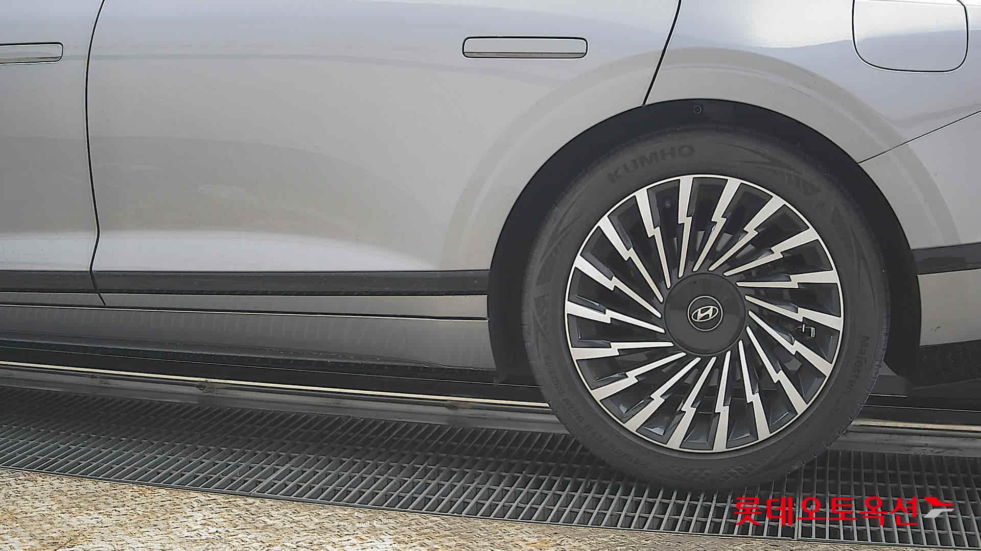 هيونداي أزيرا