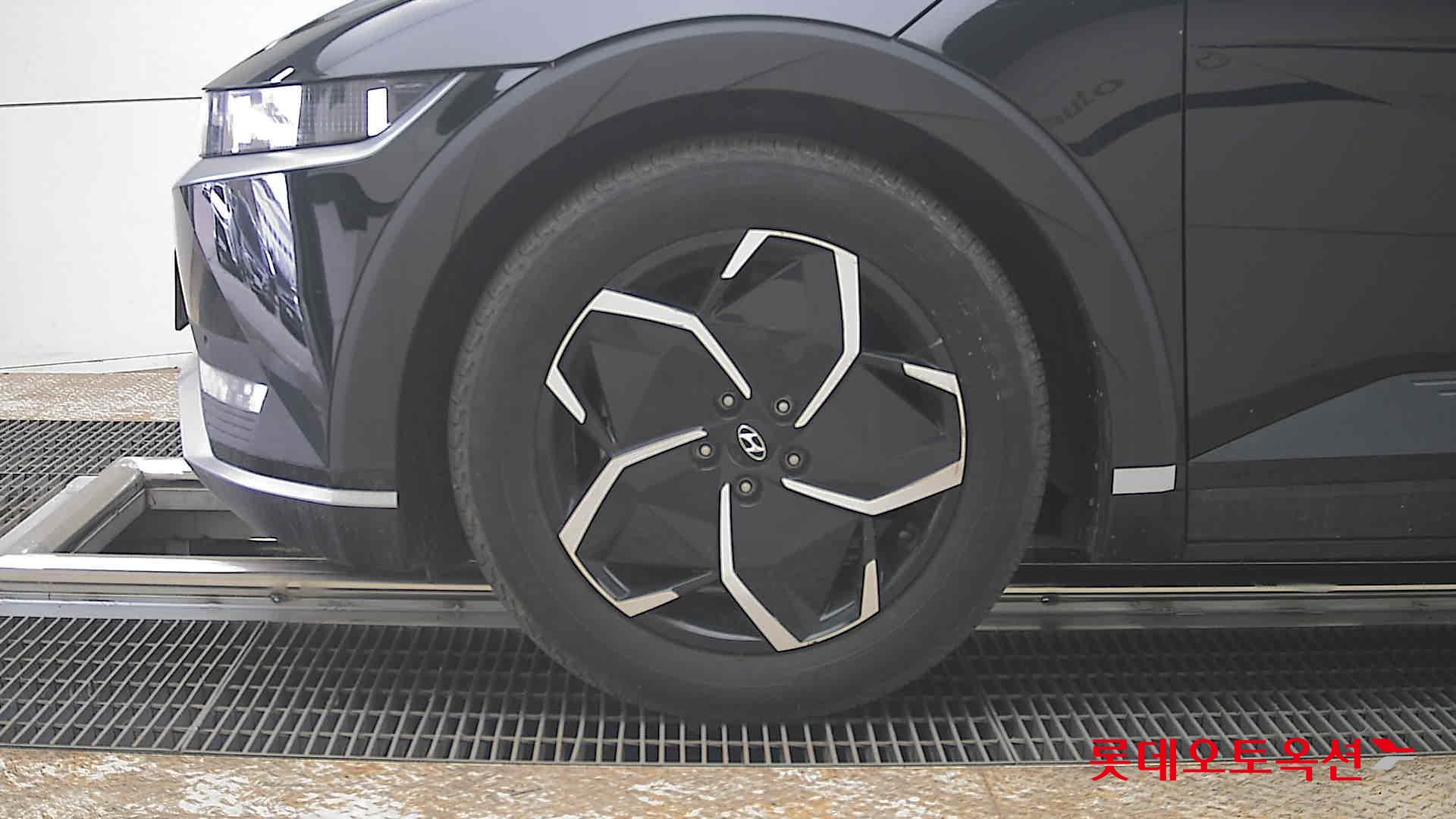 هيونداي أيونيك