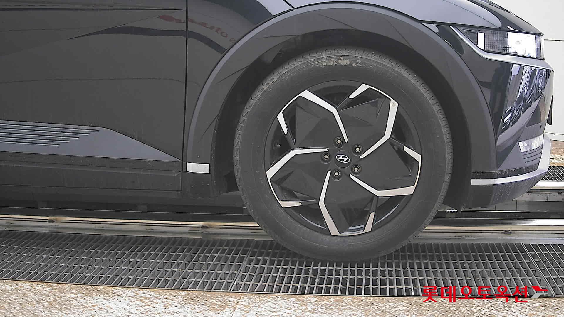 هيونداي أيونيك