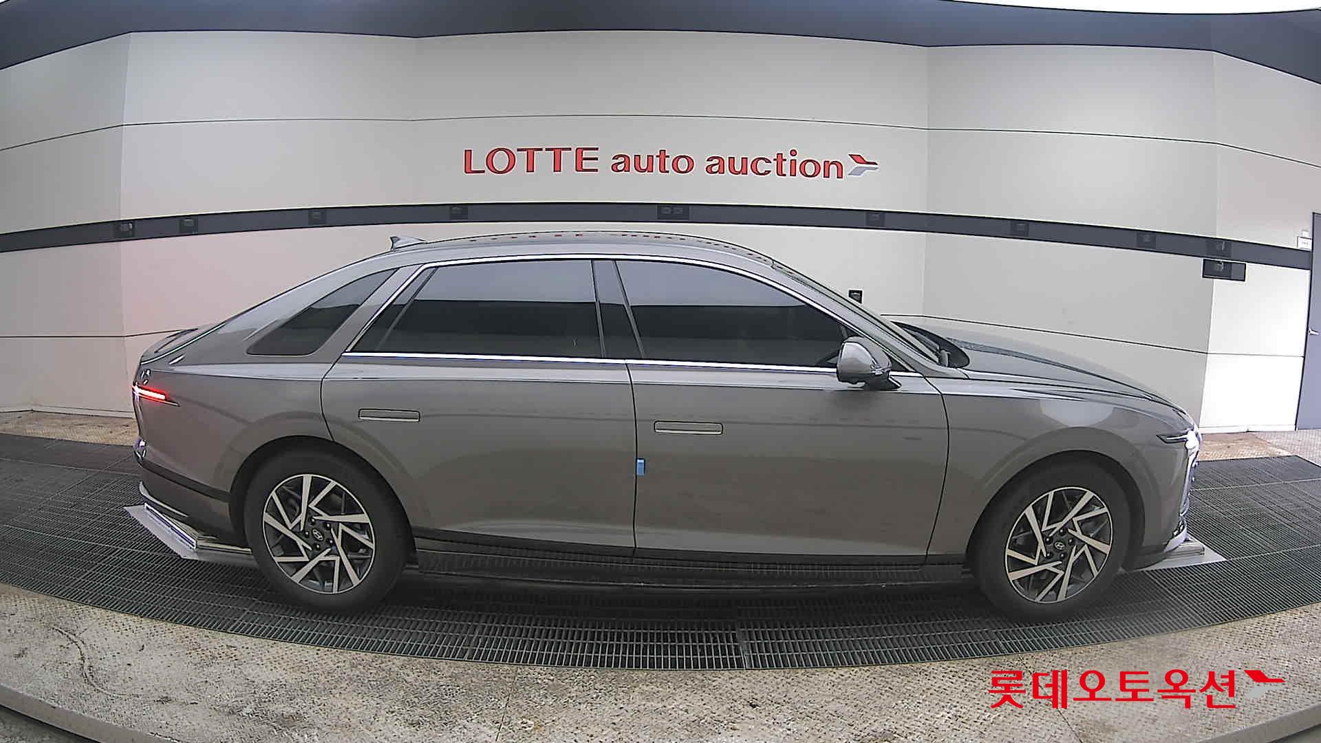 هيونداي أزيرا