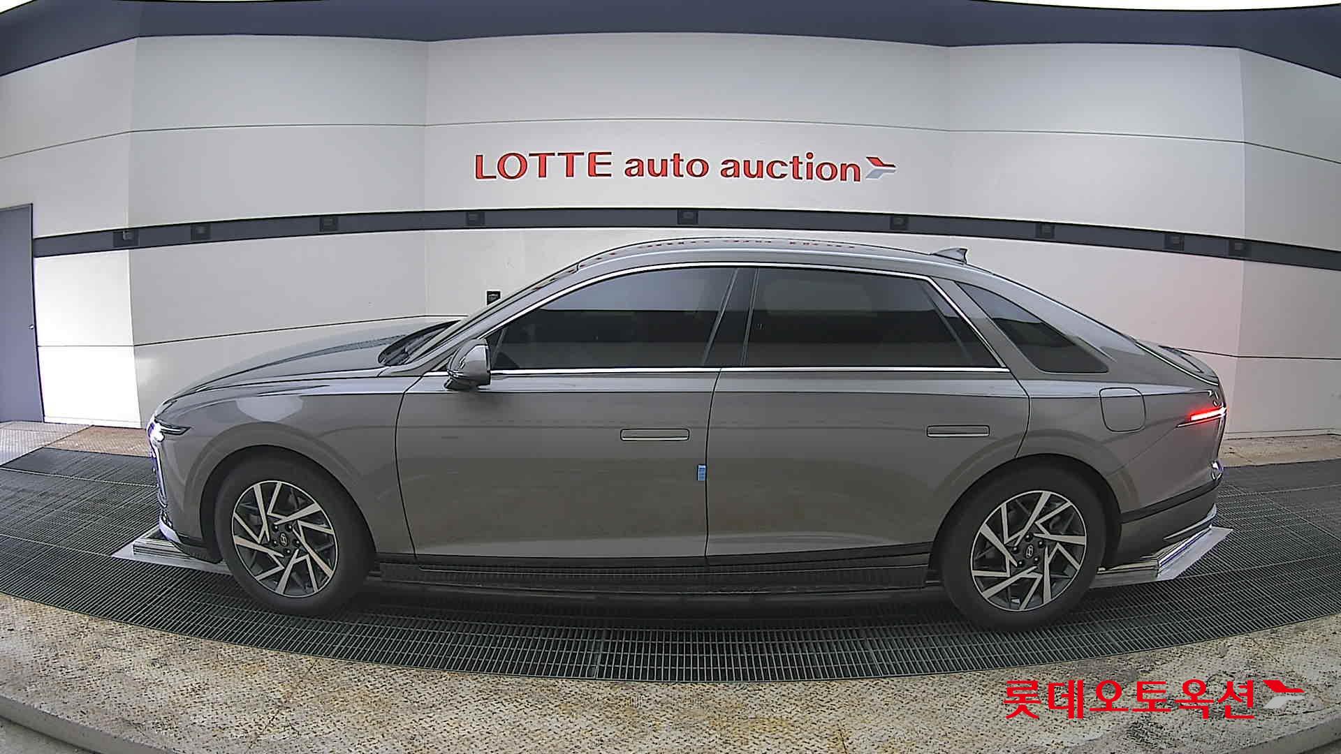 هيونداي أزيرا