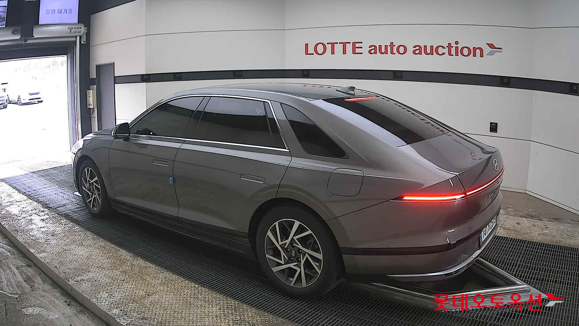 هيونداي أزيرا