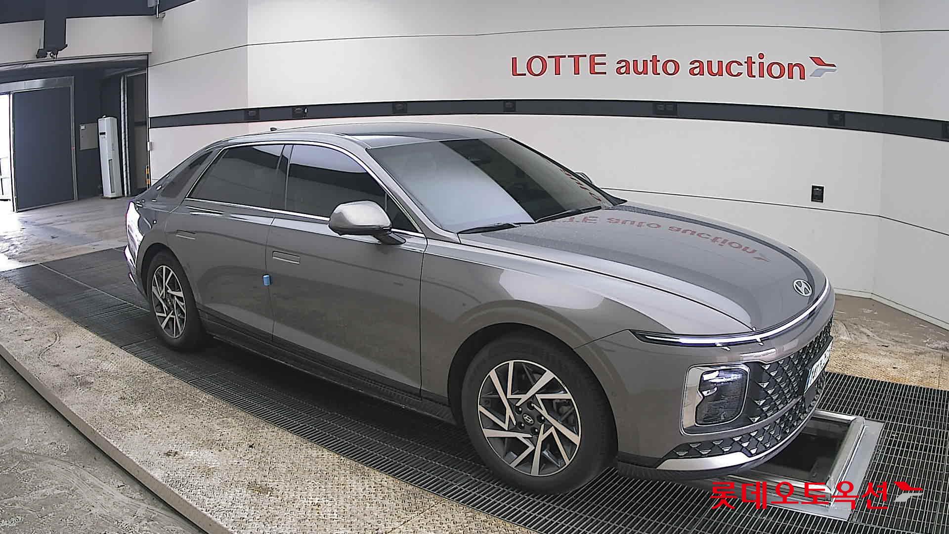 هيونداي أزيرا