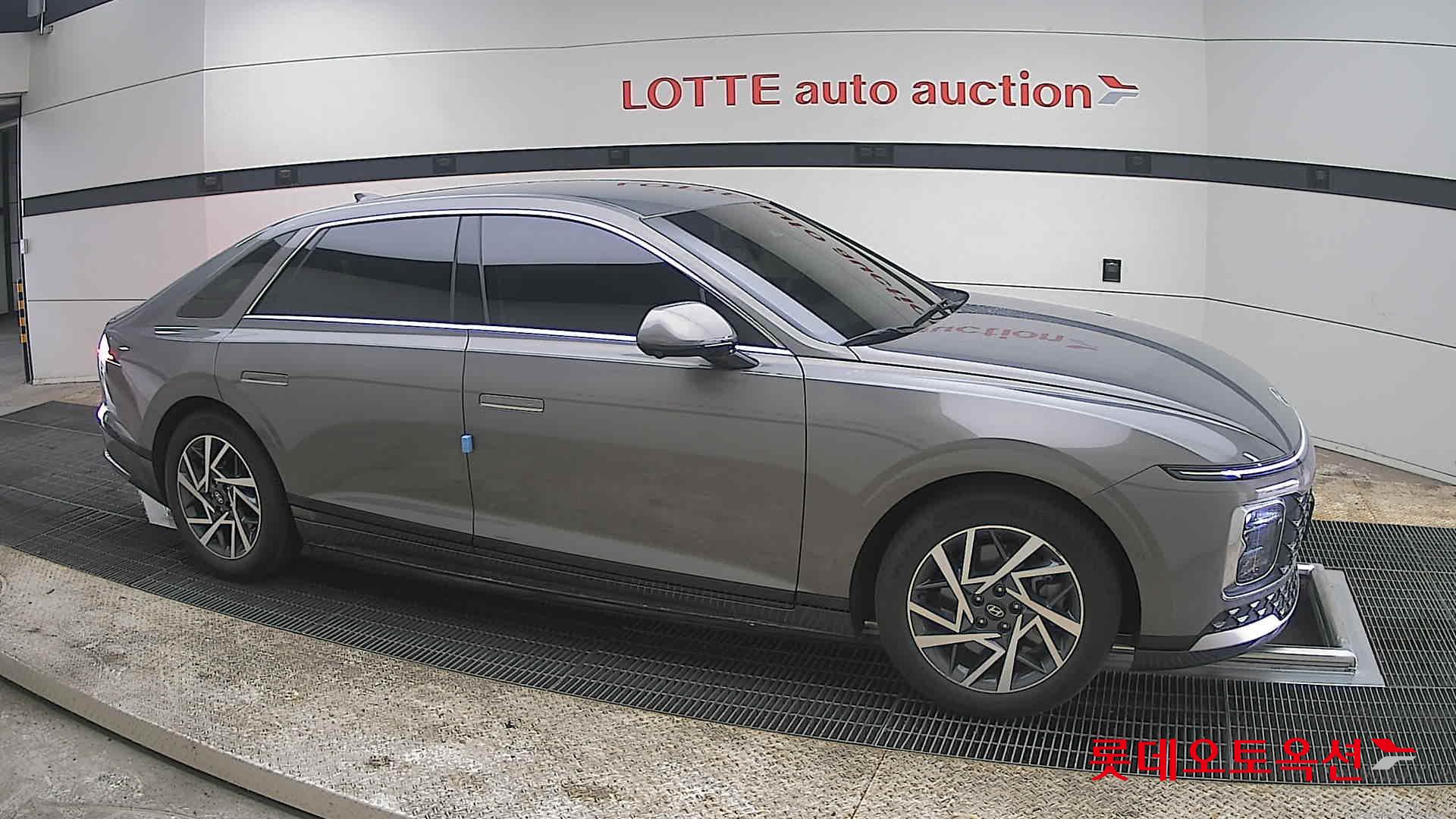 هيونداي أزيرا