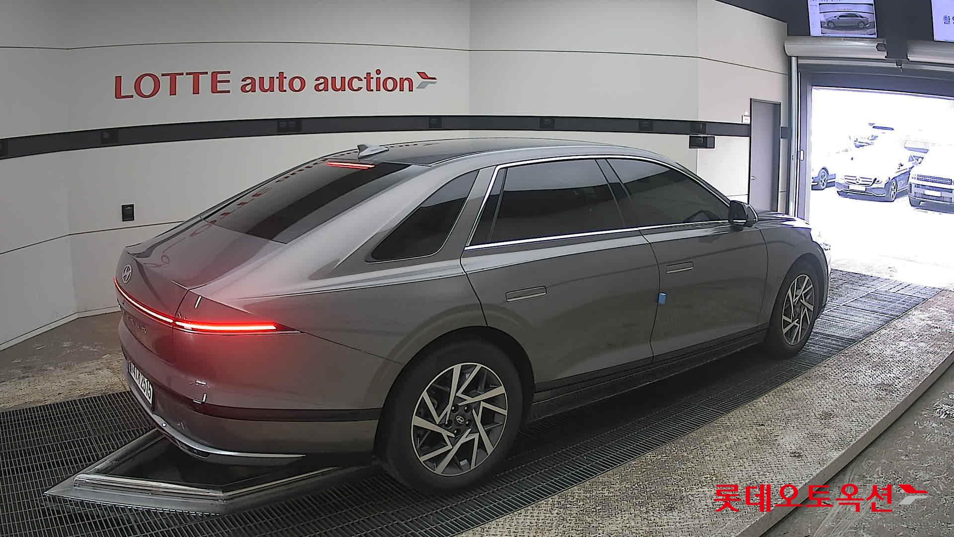 هيونداي أزيرا