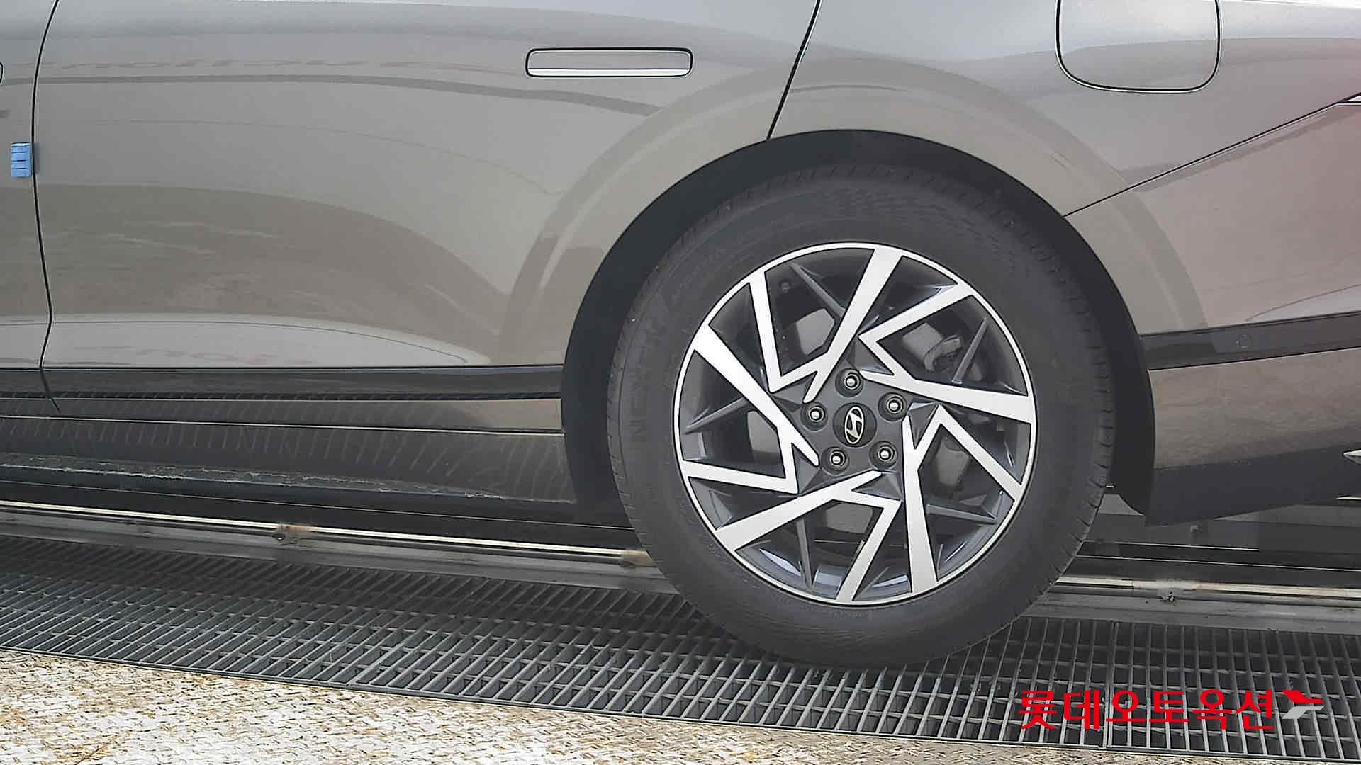 هيونداي أزيرا