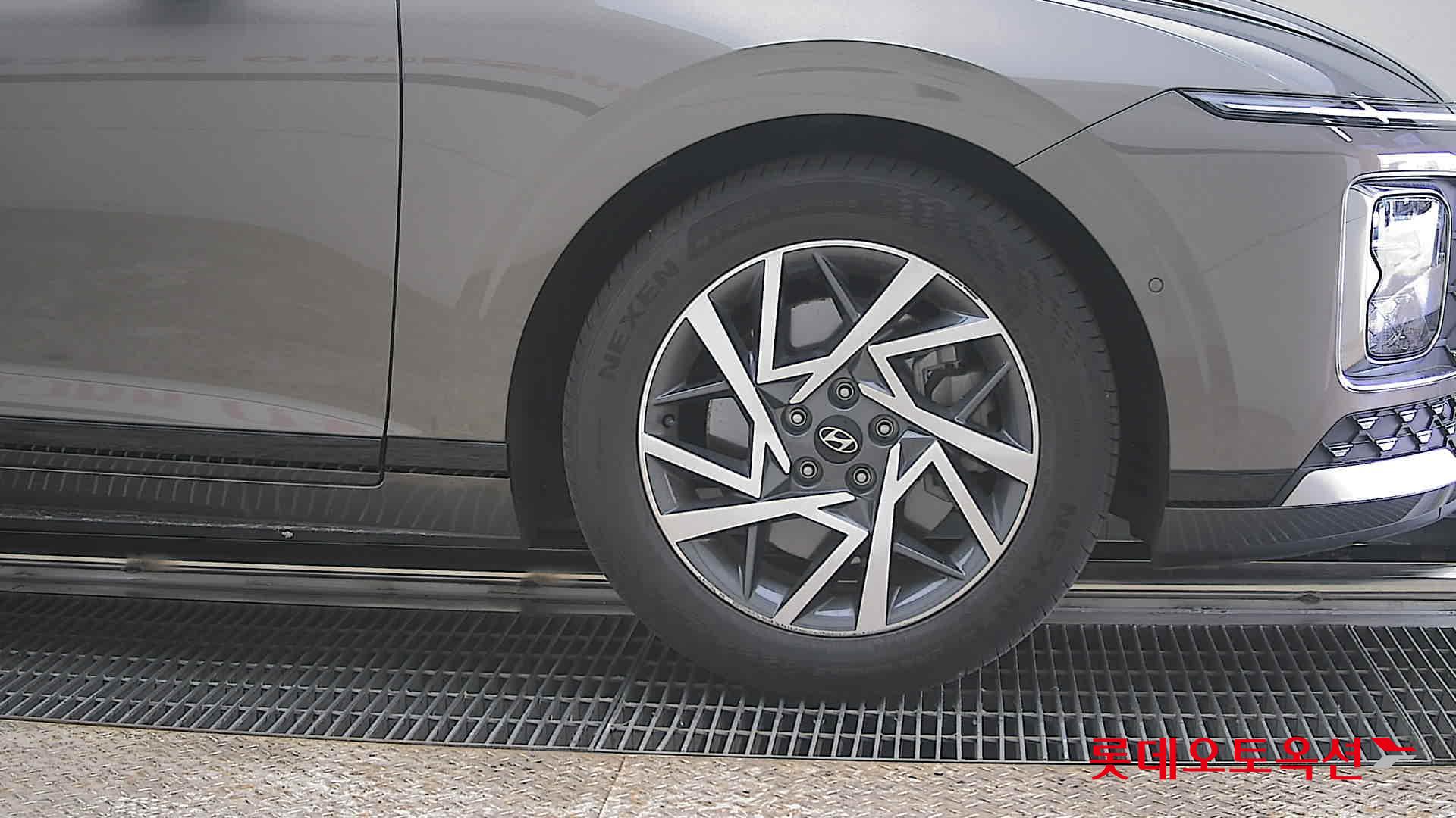 هيونداي أزيرا