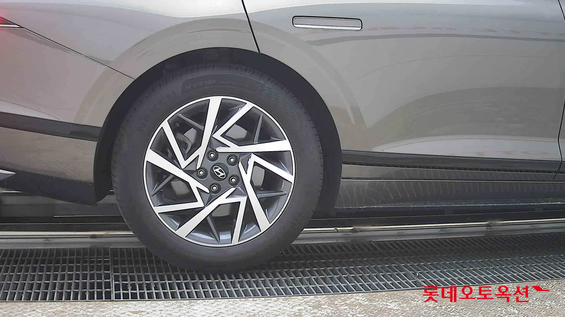 هيونداي أزيرا