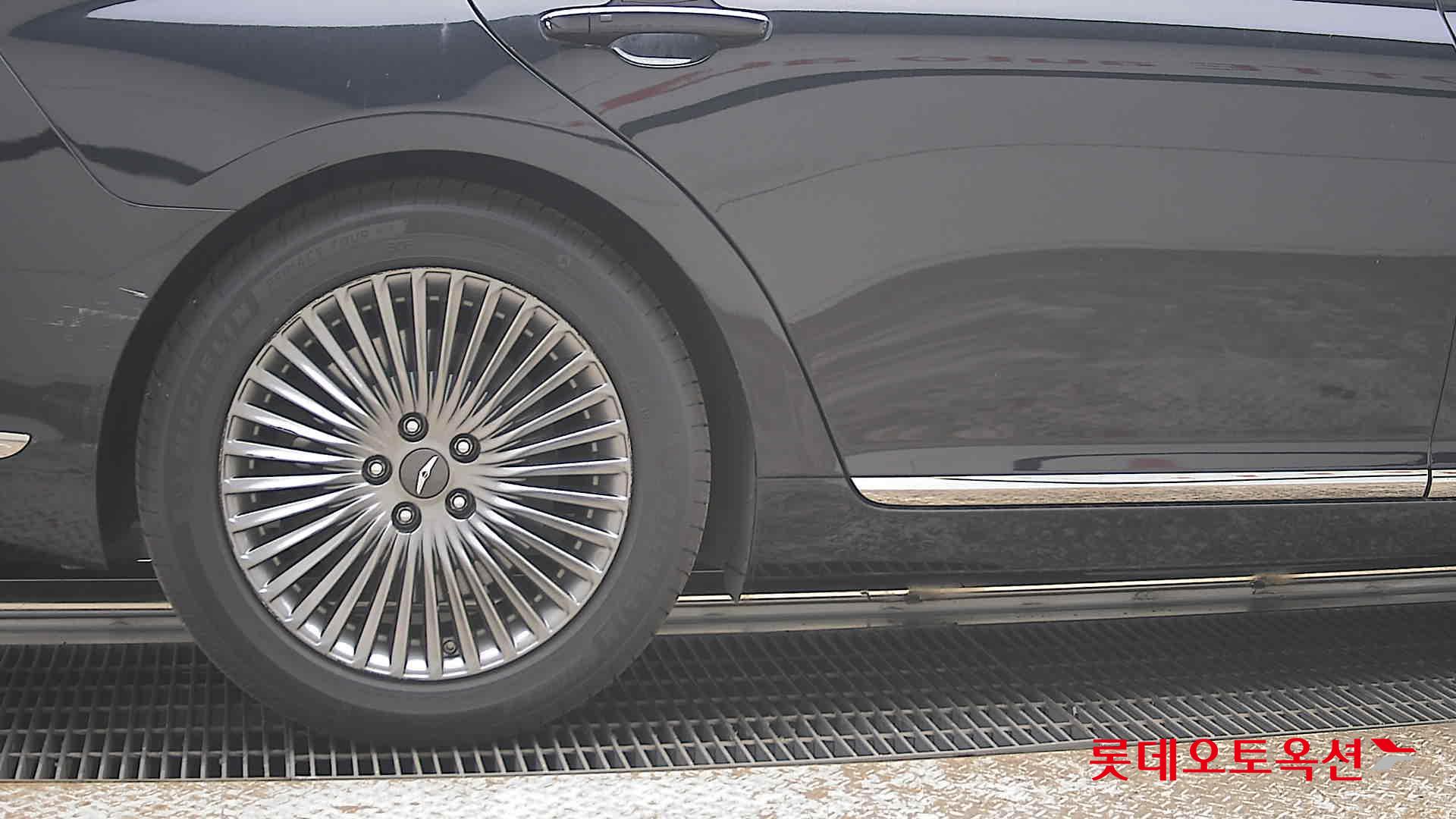 제네시스 G90 - 28
