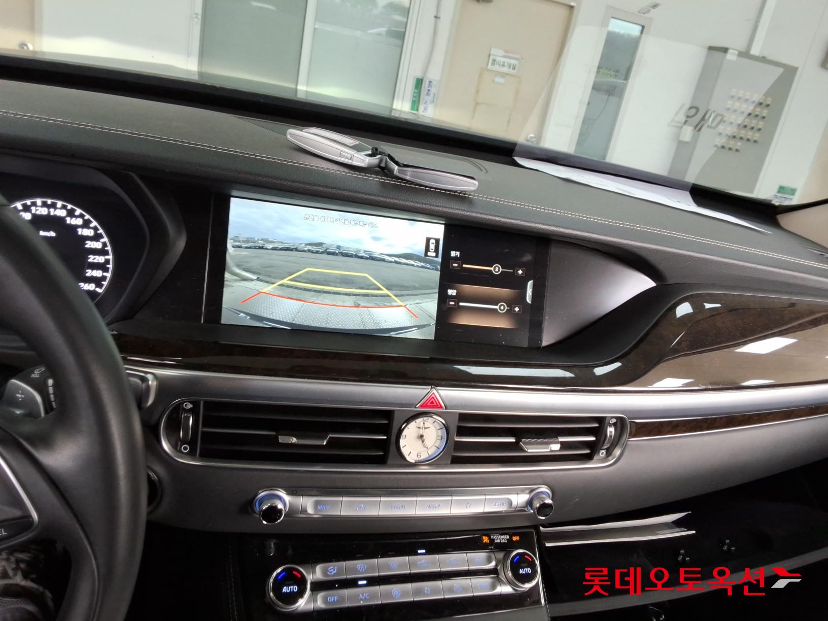 제네시스 G90 - 33