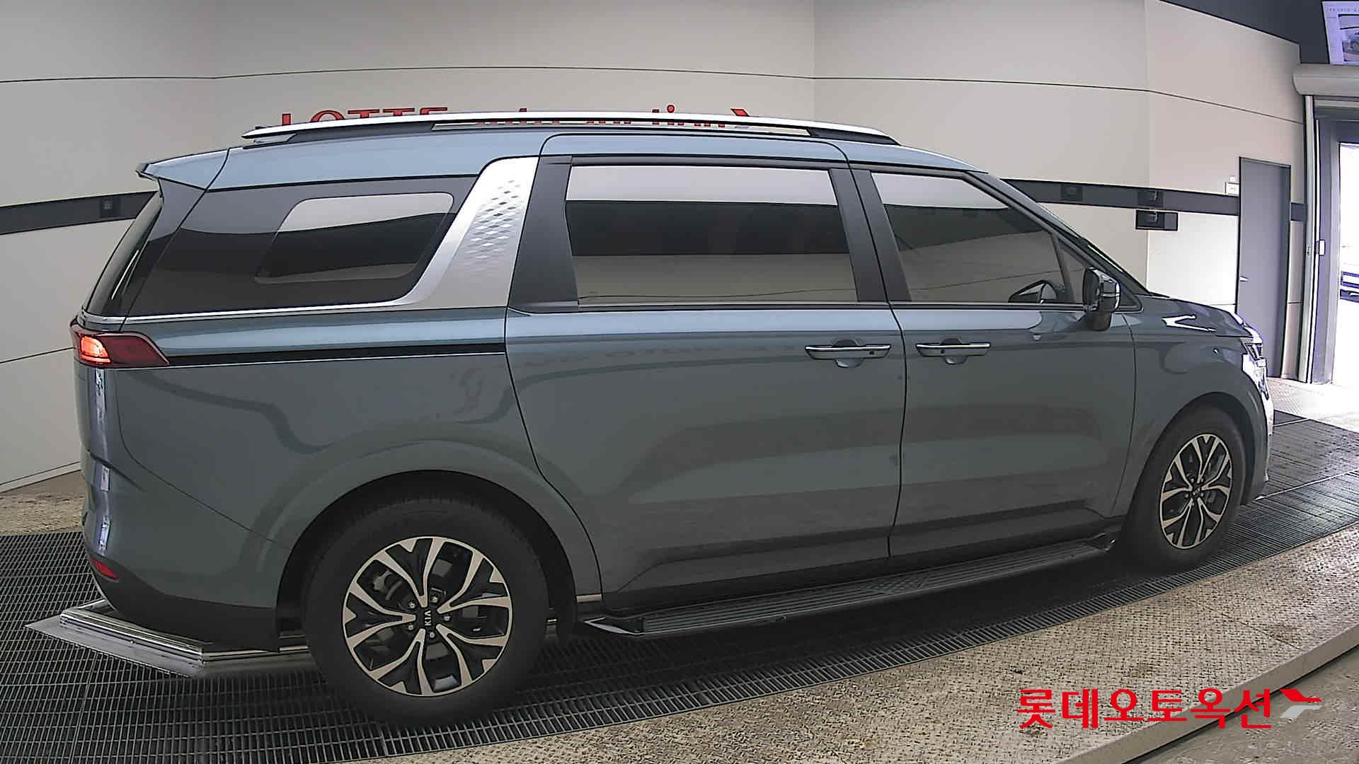 كيا كارنفال