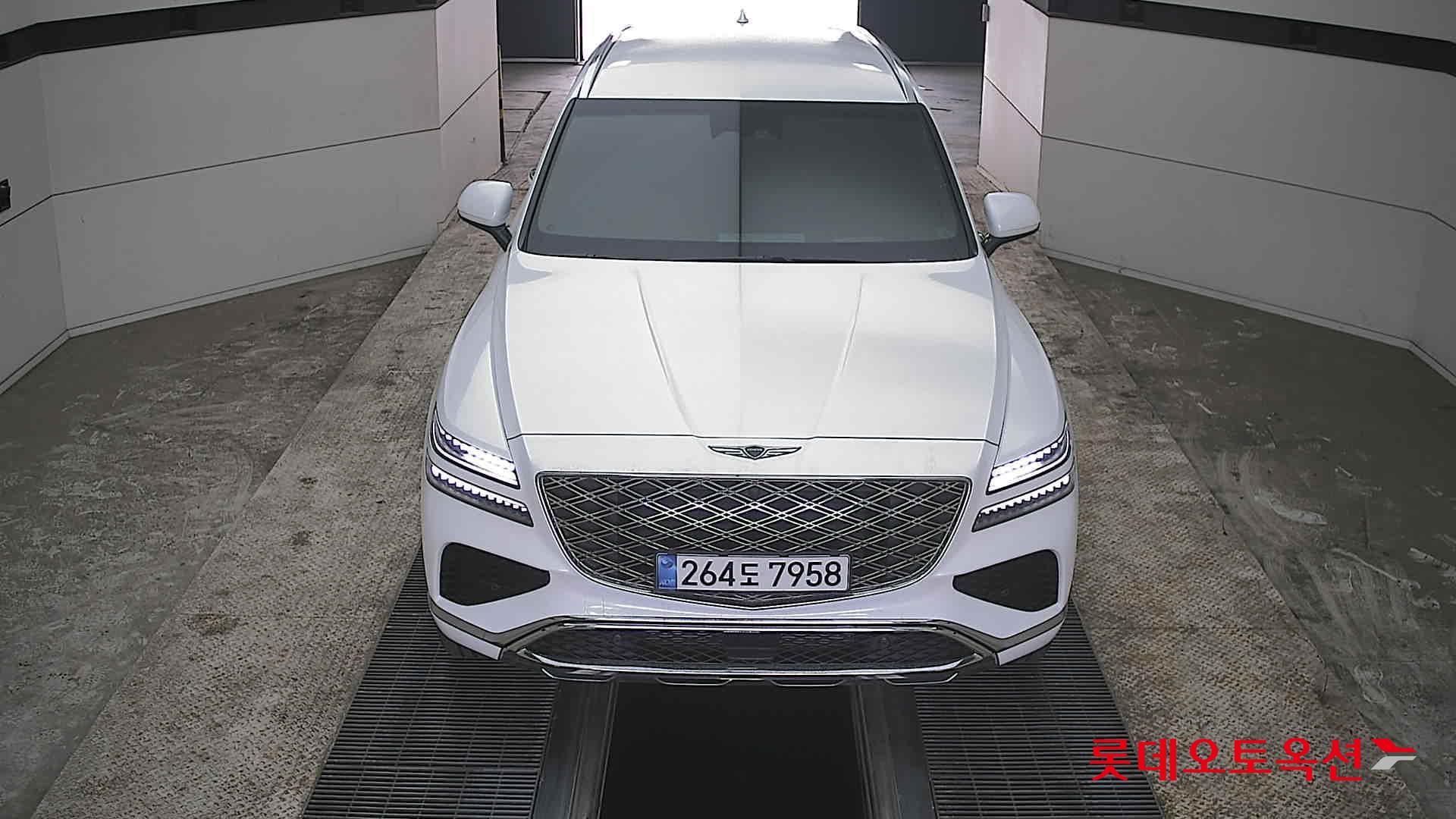 جينسس جي في 80