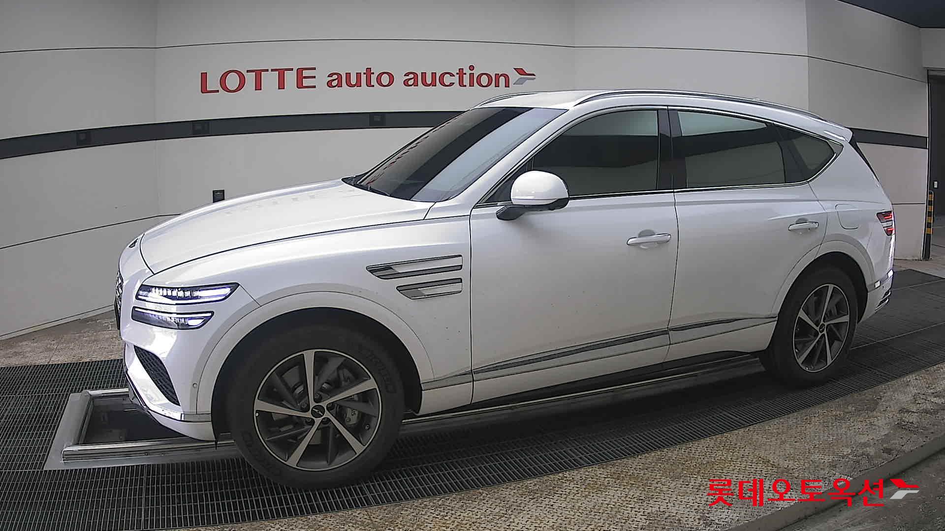 جينسس جي في 80