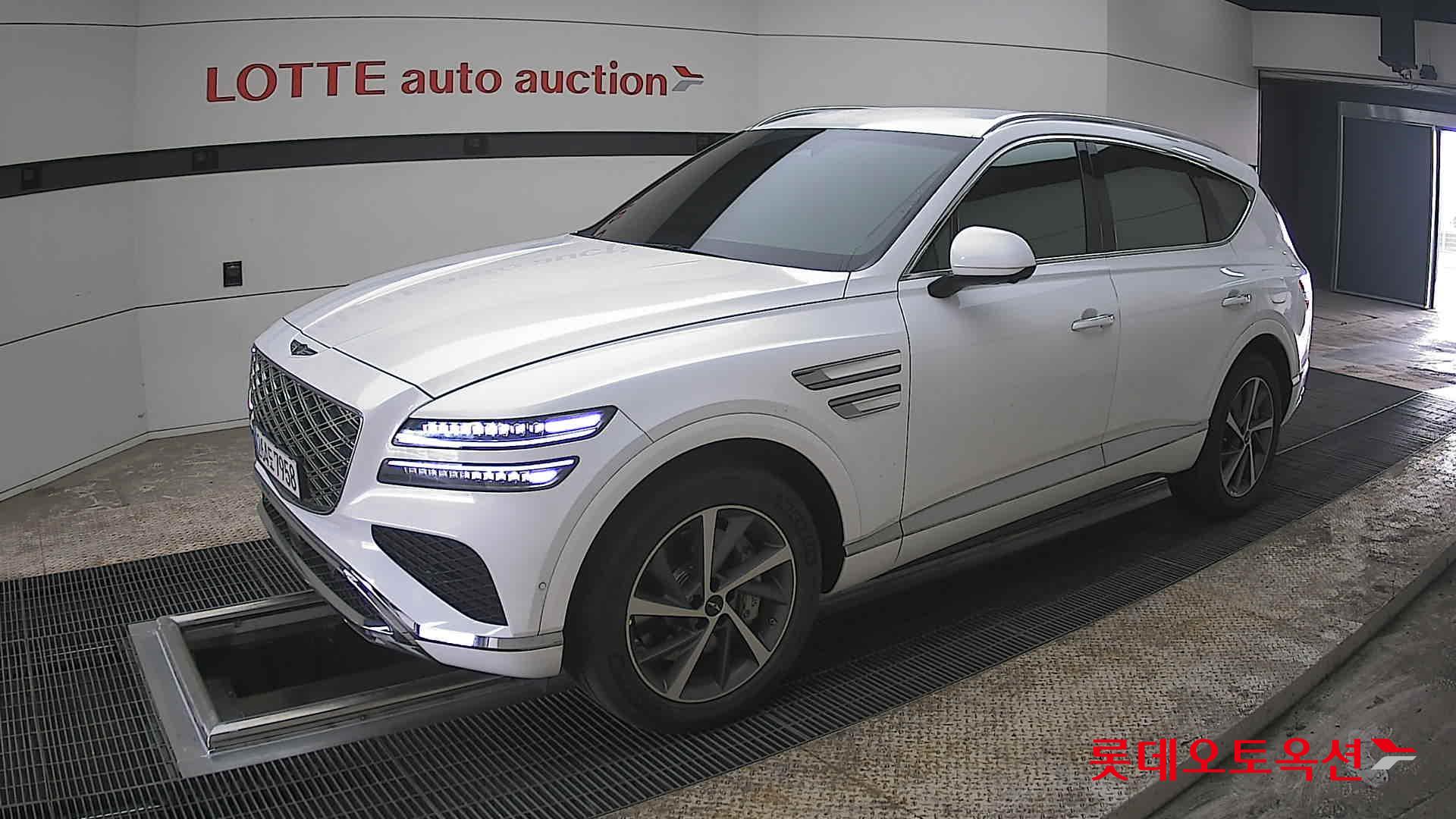 جينسس جي في 80