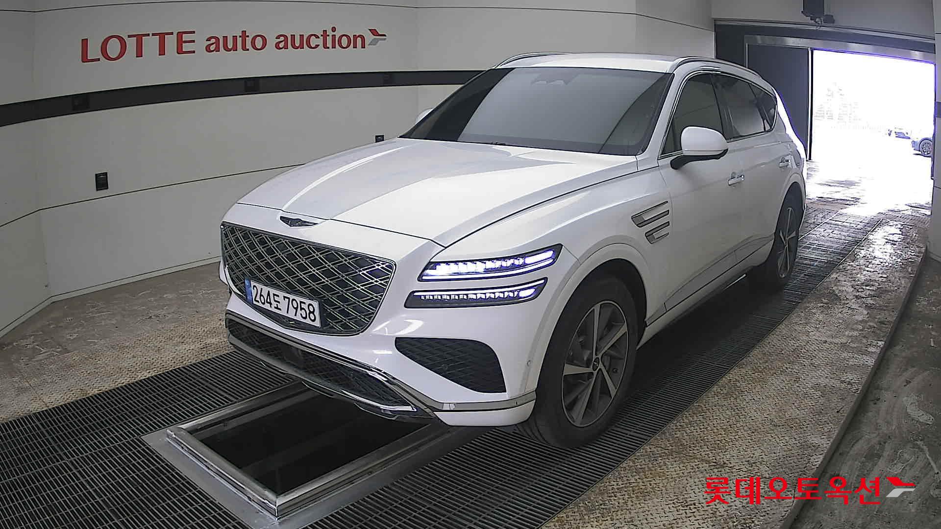 جينسس جي في 80