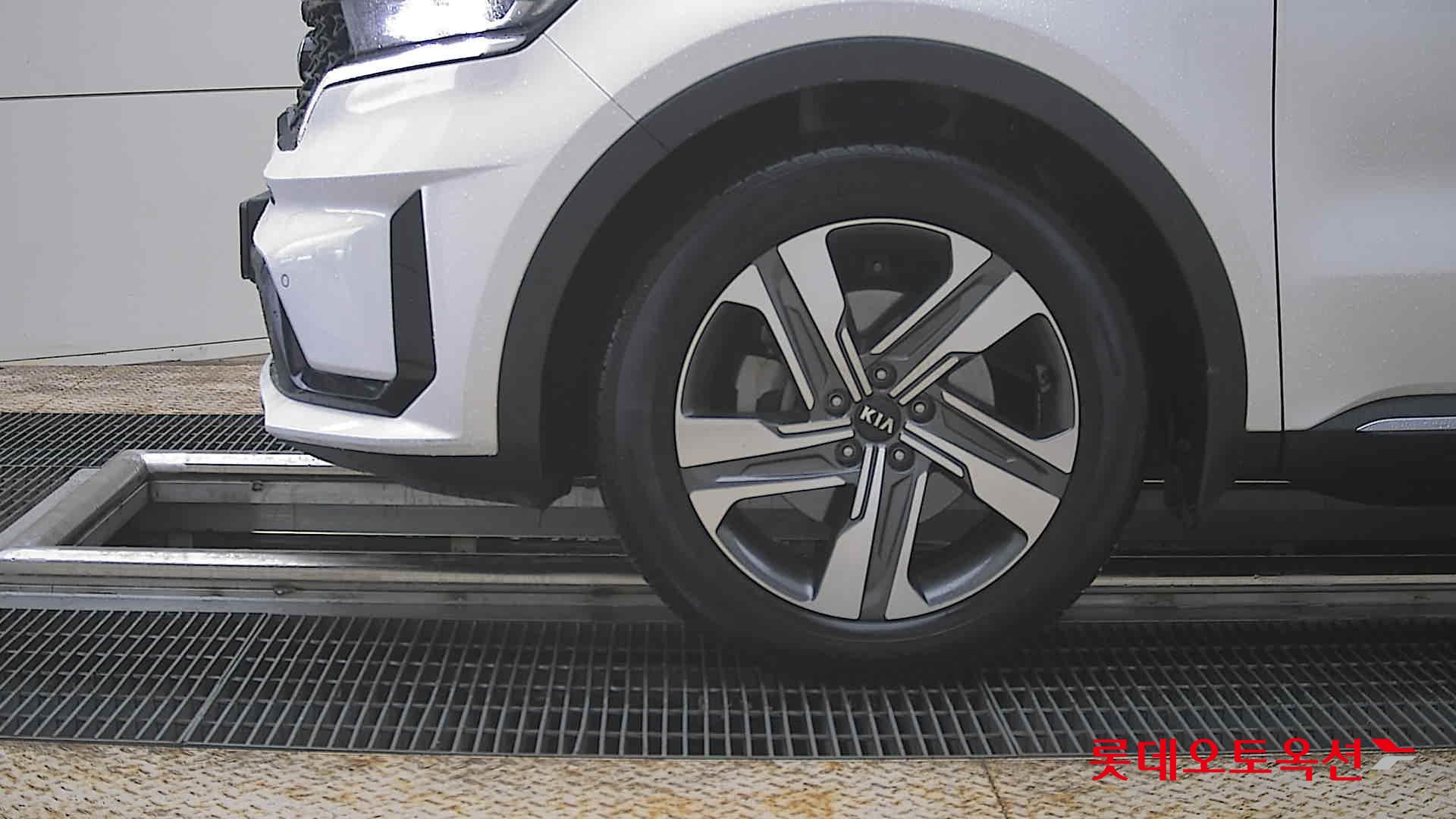Kia Sorento - 25